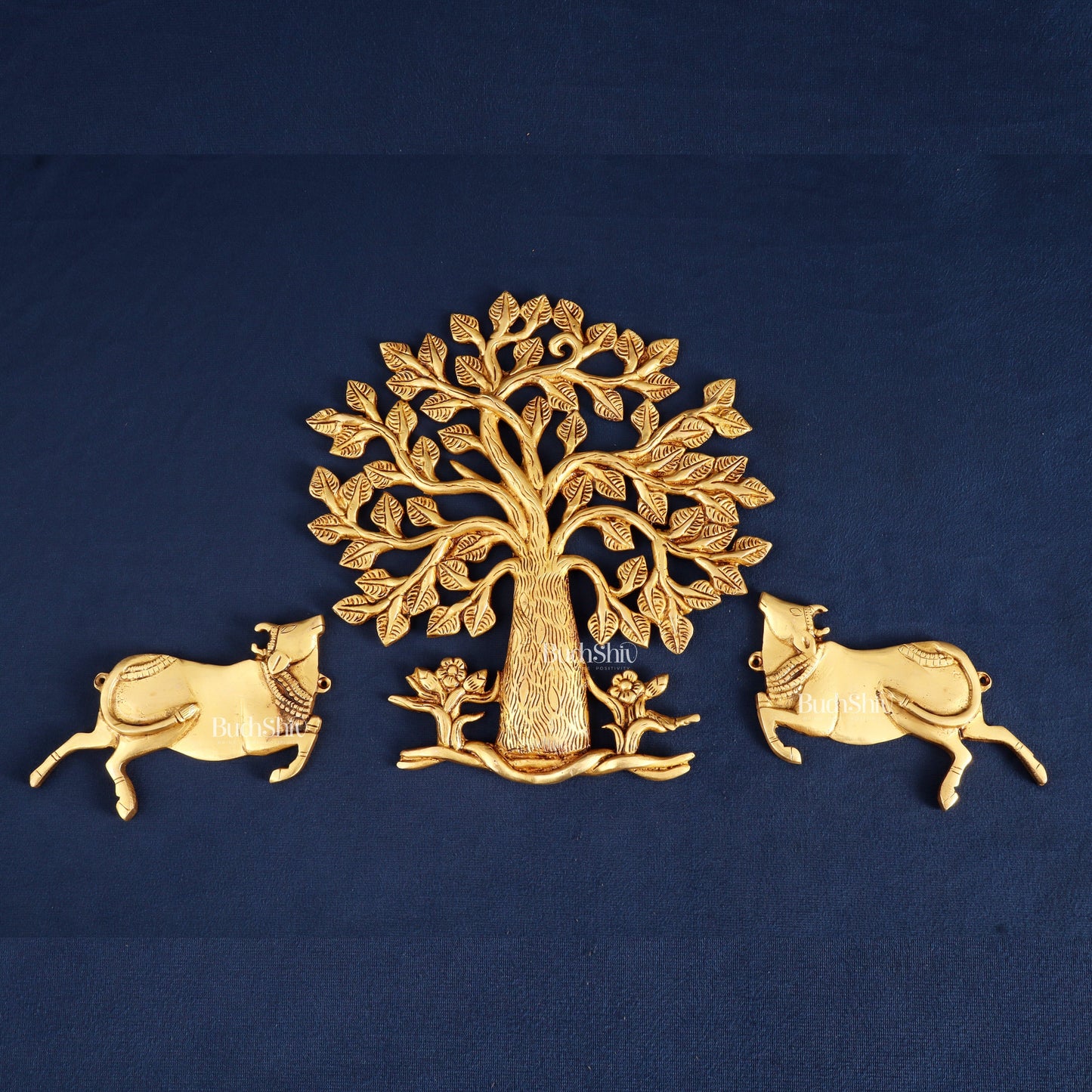 Pure Brass Pair of Cows with Kalpavriksha Wall Hanging – Vastu Approved – Sama Homes