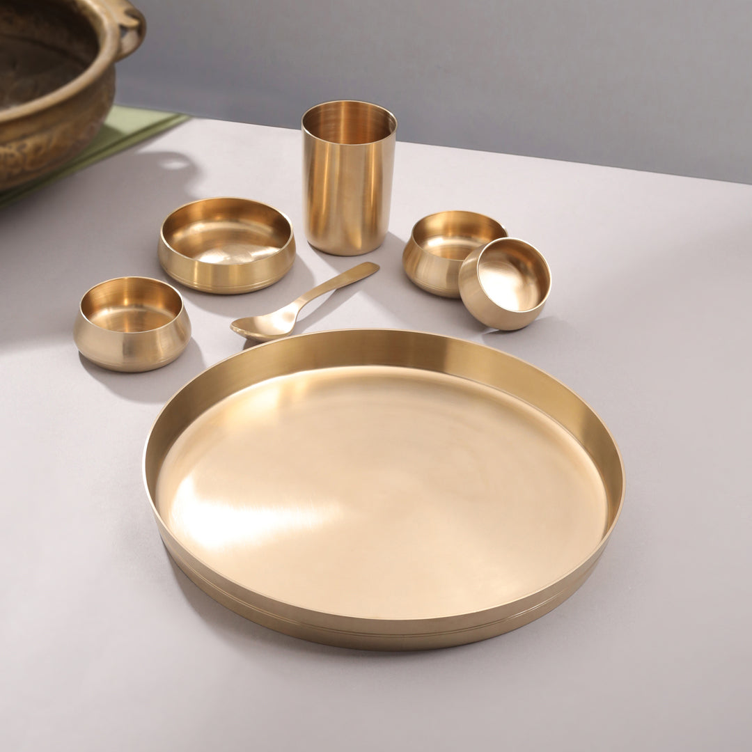 Brass Matte Thali / Ayurvedic Dinner Set – 7 Pieces (2 Kg)