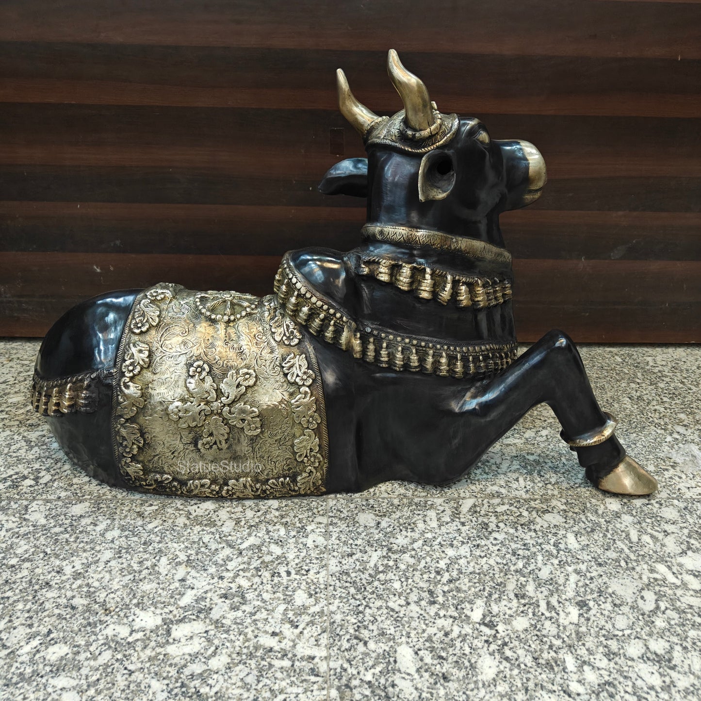 Brass Large Nandi Sculpture Antique Finish 33 inch