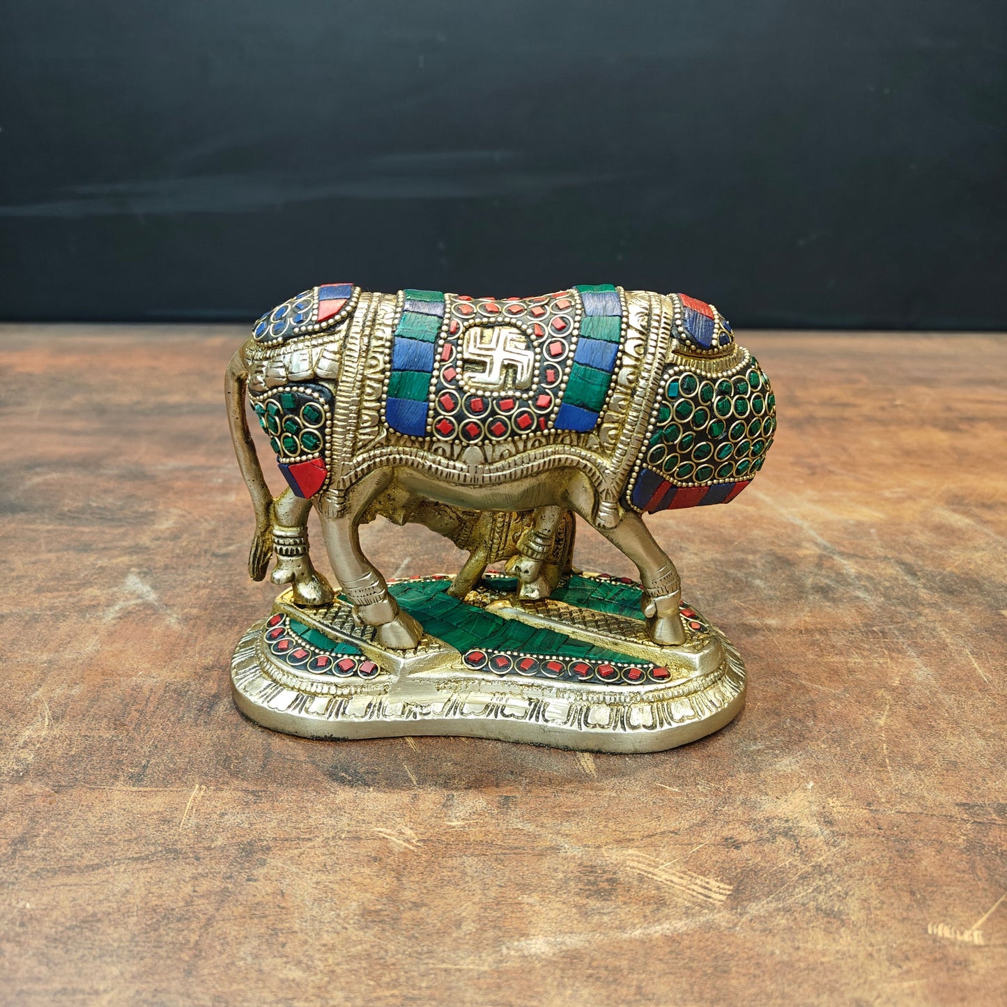 Brass Cow and Calf Statue Stone Work For Home Decor 6 Inch