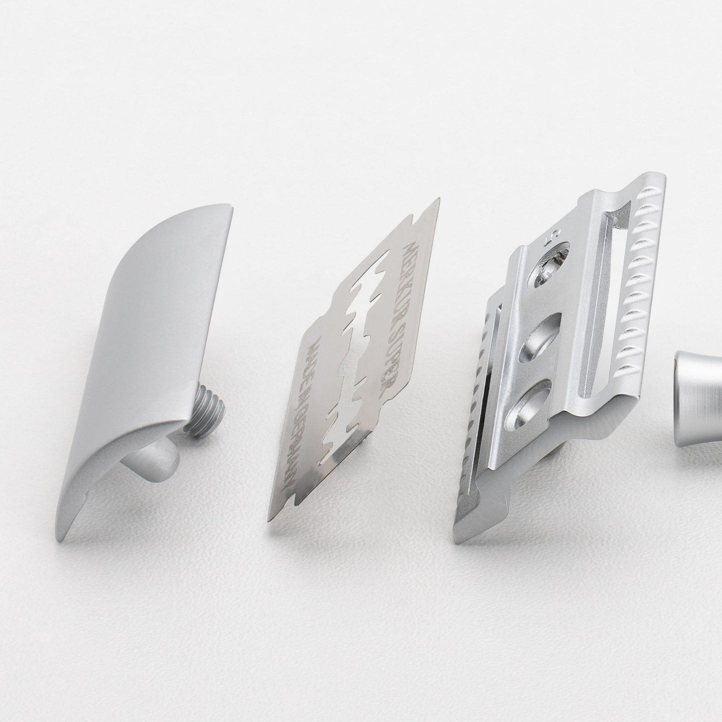 Merkur 3-Piece DE Safety Razor, Closed Comb, Knurled Extra Long Handle, Matte Chrome