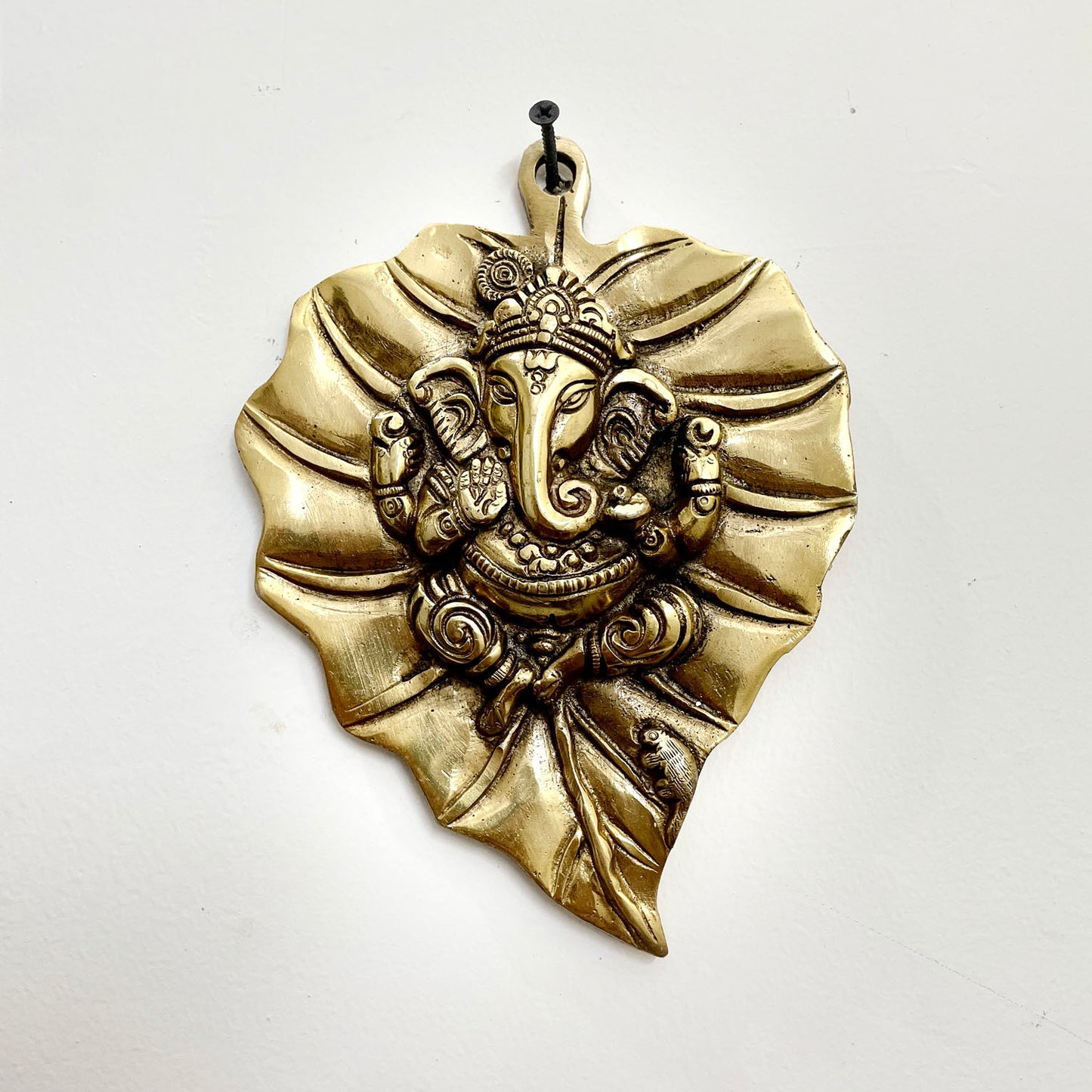 Brass Ganesha Wall Hanging on Antique Peepal Leaf|Ganpati Idol for Home Decor & Diwali| Ganesh Hanging Decor For Good Luck – Image 2