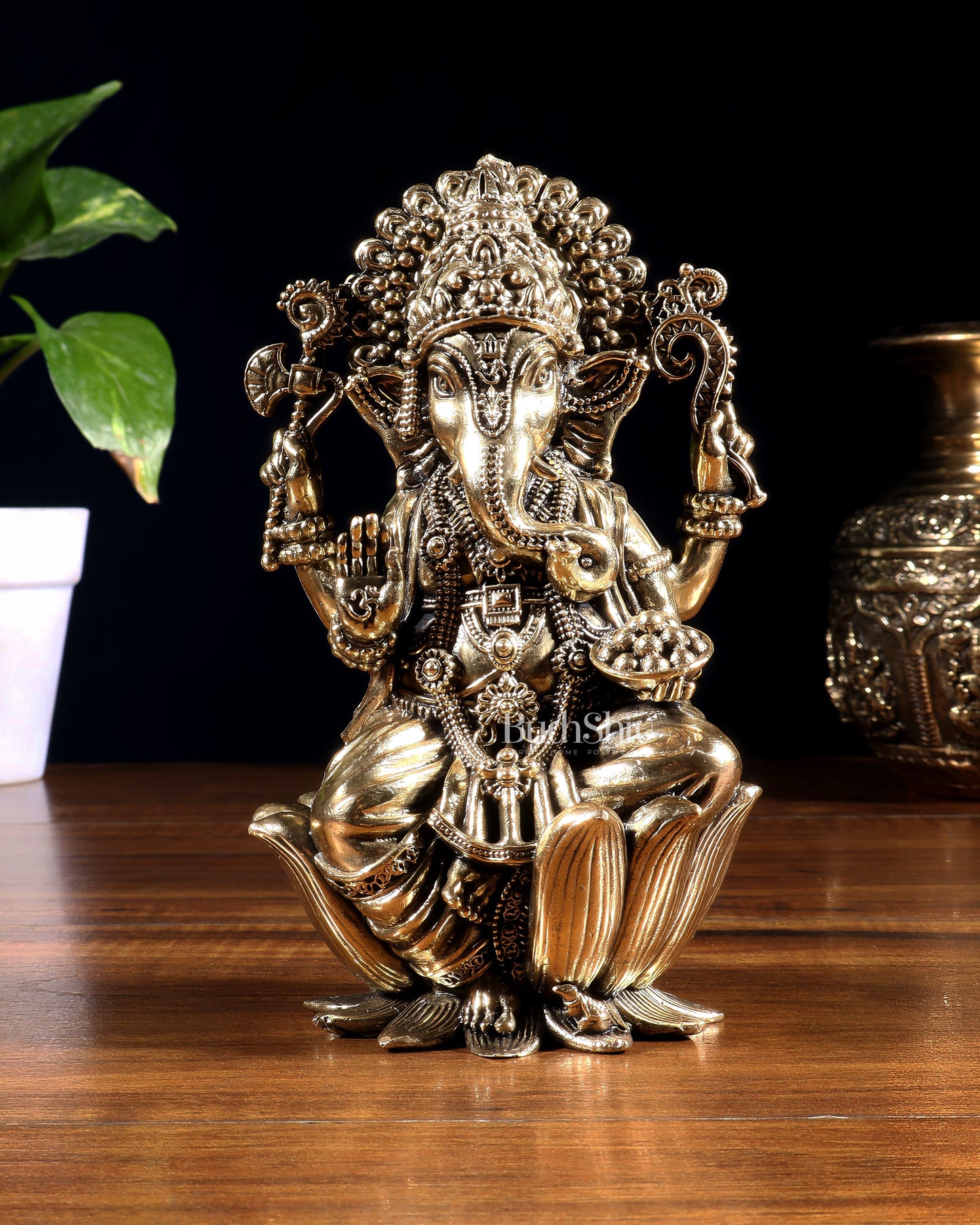 Pure Brass Superfine Lord Ganesha Idol | 6 inch - Sama Homes Idol - Brass Sculpture