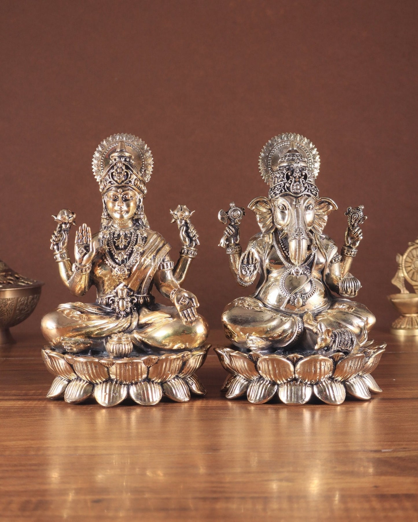 Intricate Brass Ganesha Lakshmi on Lotus – 8.5" x 5.5" x 4.5" - Sama Homes Idol - Brass Sculpture