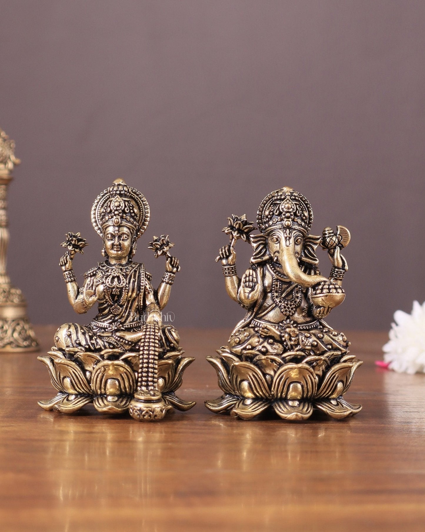 Pure Brass Unique Lord Ganesha and Goddess Lakshmi Idols 3" - Sama Homes Idol - Brass Sculpture