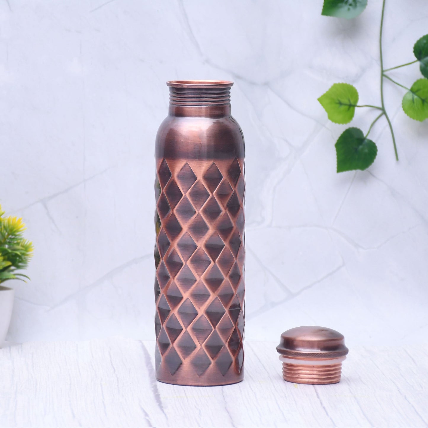 Pure Copper Water Bottle Antique Diamond Design Capacity 1000ML - Sama Homes