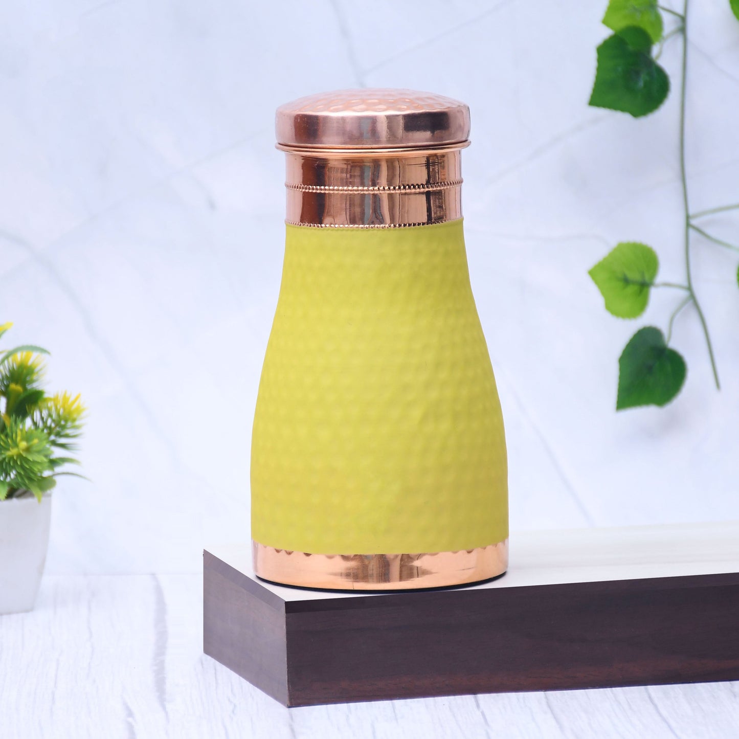 Pure Copper Silk Yellow Bedside Jar with Inbuilt Glass Capacity 1000ML - Sama Homes