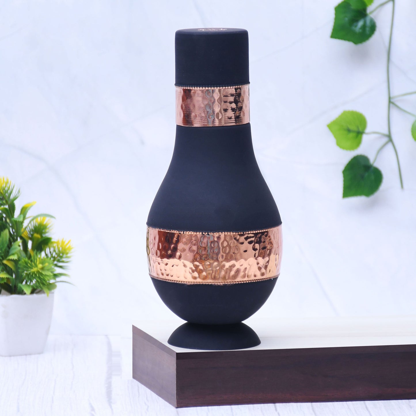 Pure Copper Silk Black Modern Surahi with Inbuilt Glass Capacity 1000 ML - Sama Homes