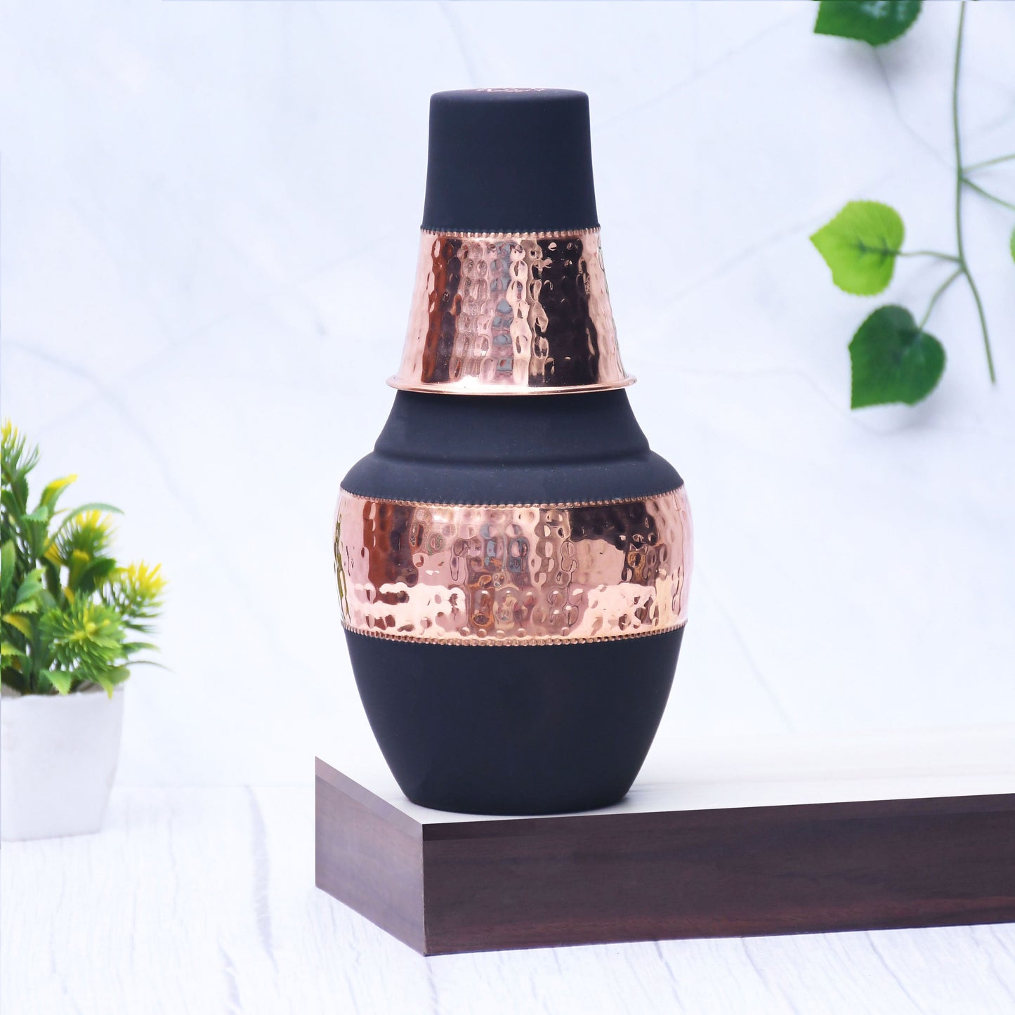 Pure Copper Silk Black Venus Pot with Inbuilt Glass Capacity 1400ML - Sama Homes