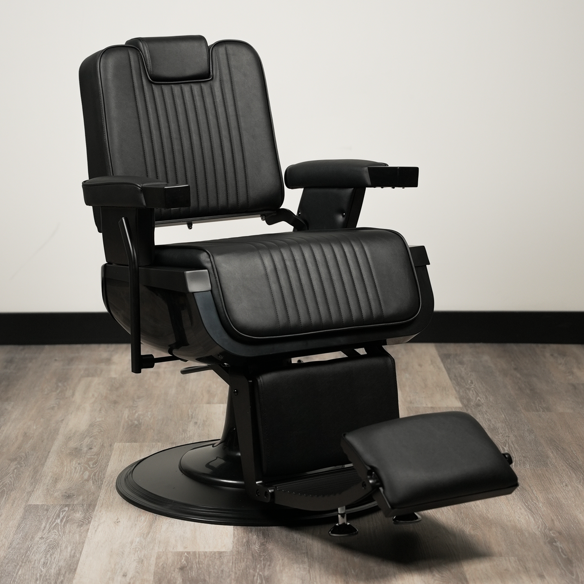 Jabal Barber Chair by LEVANT BARBER EQUIPMENT - Sustainable Living