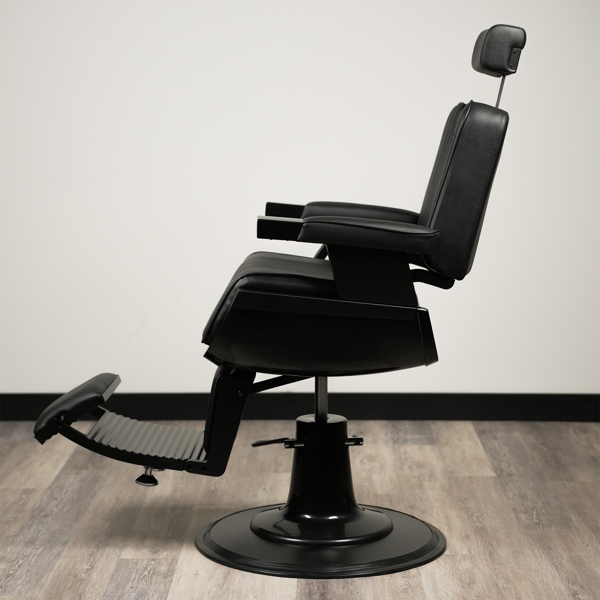 Jabal Barber Chair