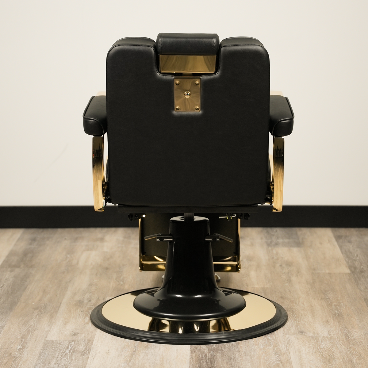 Amiri Barber Chair