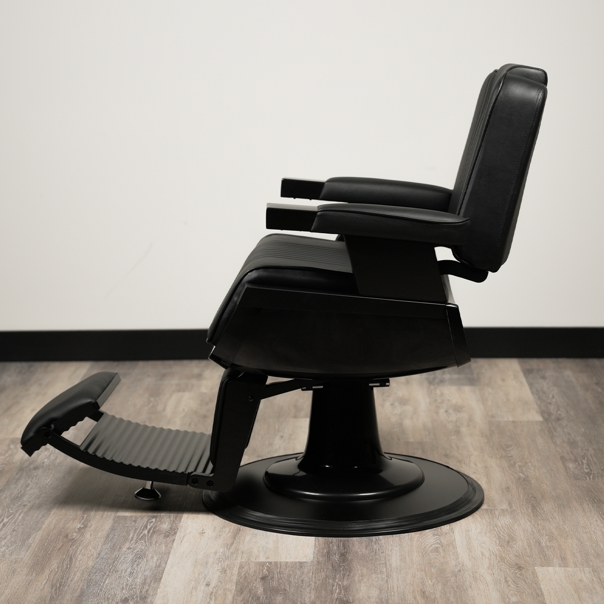 Jabal Barber Chair