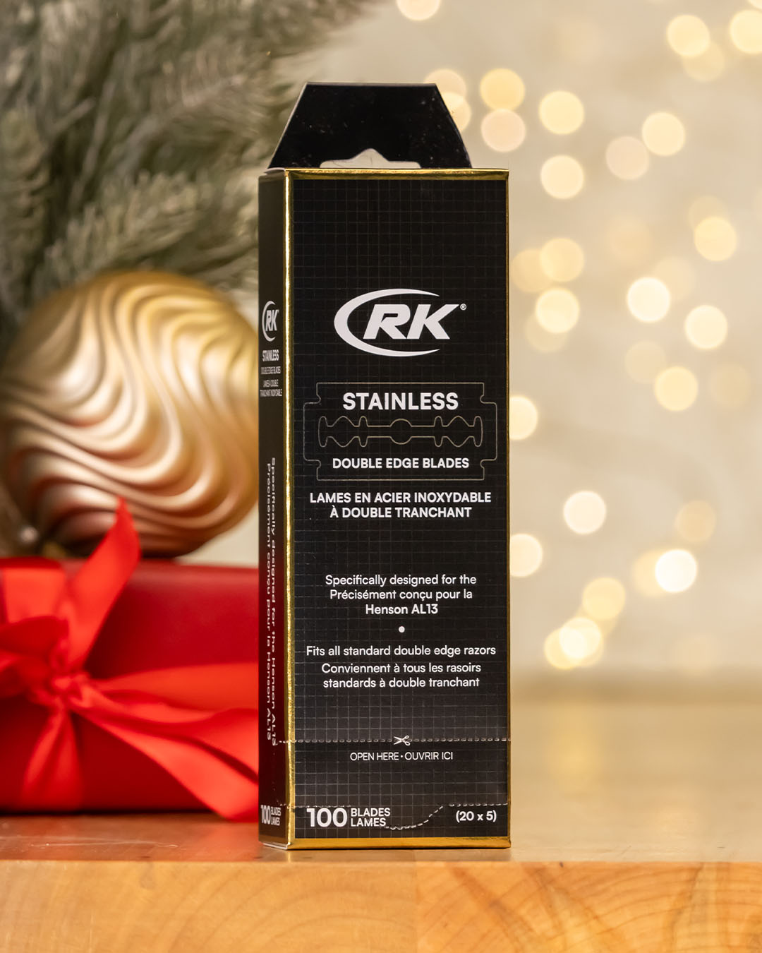 Henson AL13 Deluxe Bundle | Razor + Stand + 2-Year Blade Supply