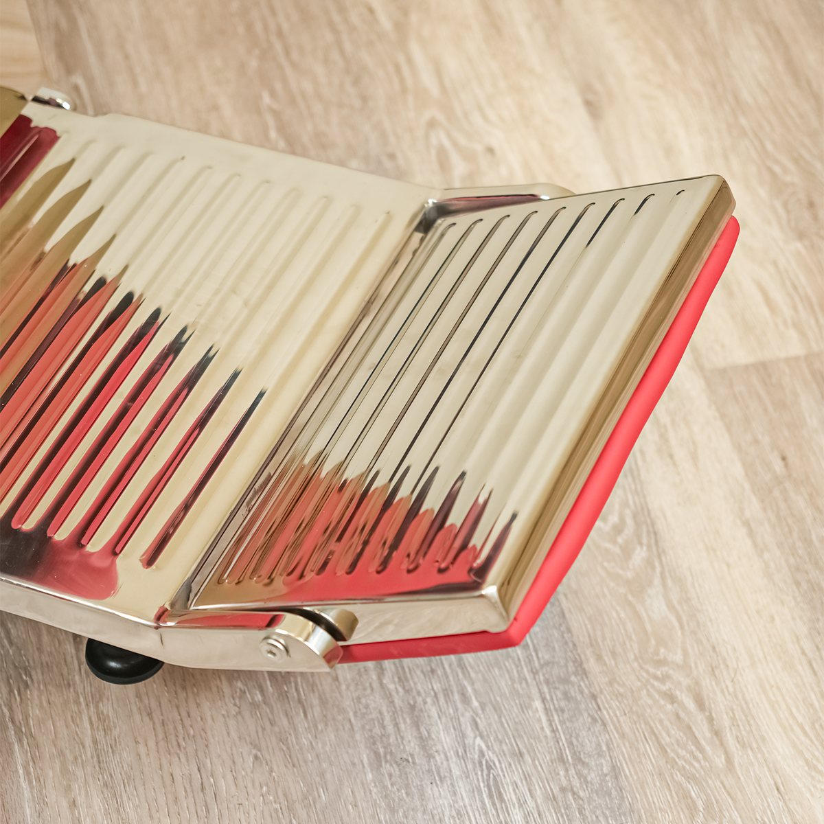 Bursa 2.0 Barber Chair - Red