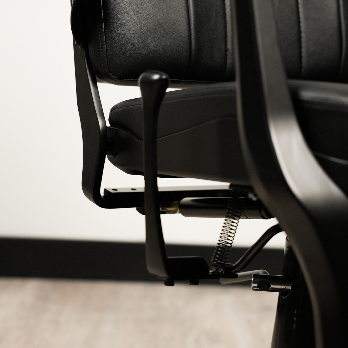 Sidara Barber Chair