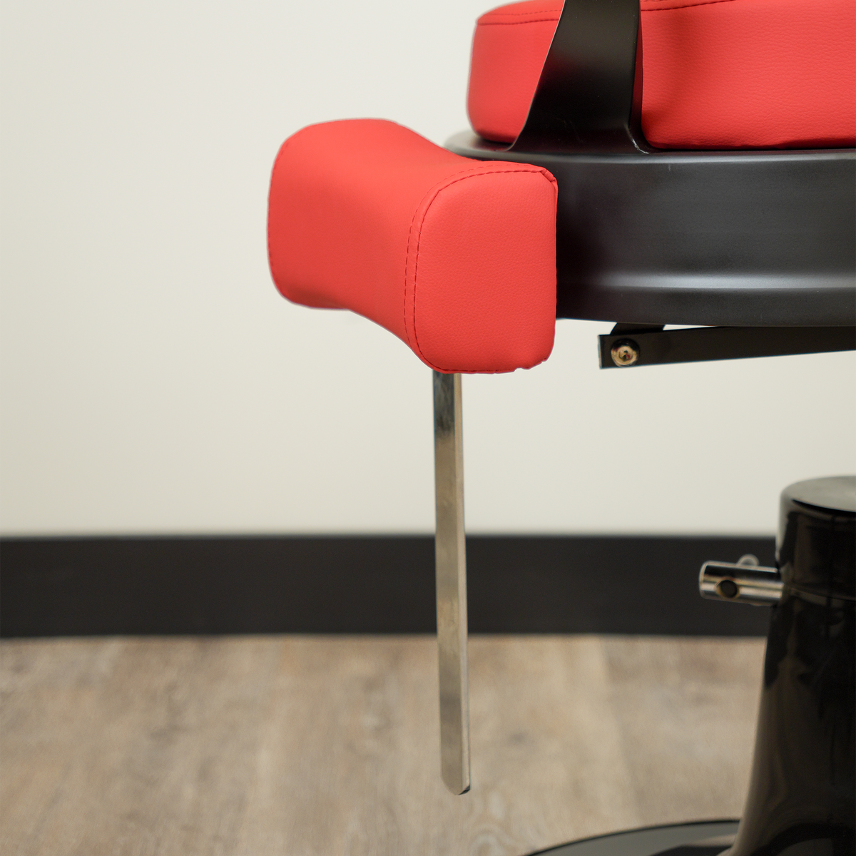 Rosario Royale Barber Chair by Elite - Sustainable Living (View 15)