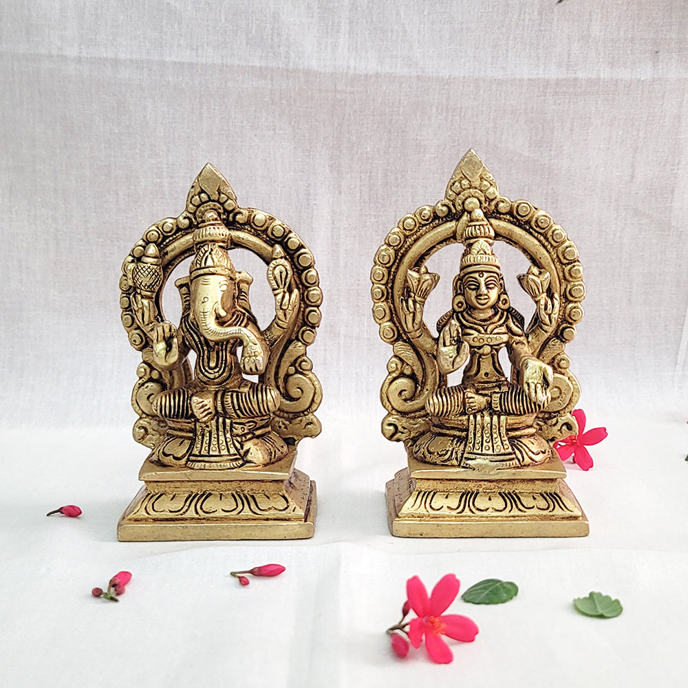Brass Ganesh and Lakshmi Idol Set – 5 Inch Antique Finish | Handmade Hindu Deity Statues for Pooja, Diwali, and Home Decor | Premium Sculpture Gift Set – Sama Homes
