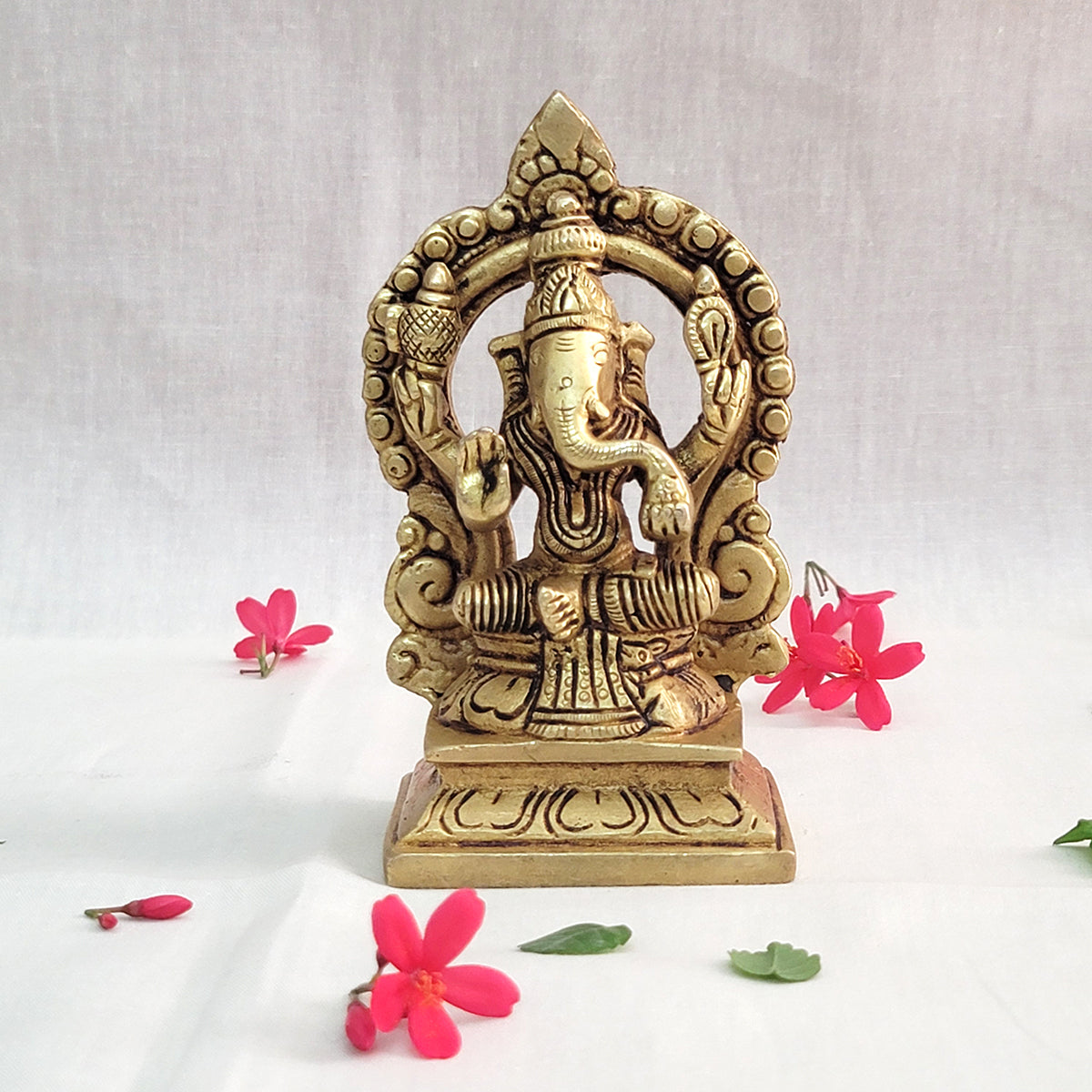 Brass Ganesh and Lakshmi Idol Set – 5 Inch Antique Finish | Handmade Hindu Deity Statues for Pooja, Diwali, and Home Decor | Premium Sculpture Gift Set – Image 4 - Image 4