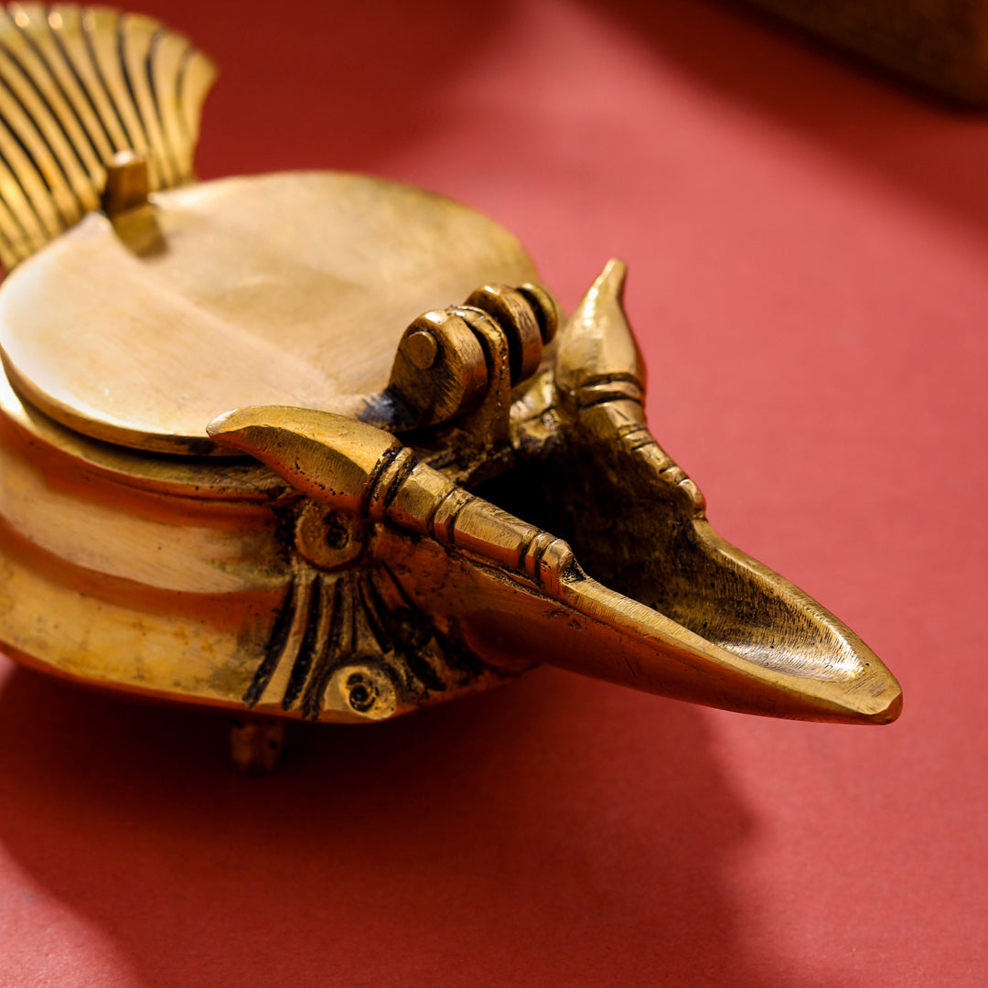 Brass Conch Diya (2 Inch) - Image 3