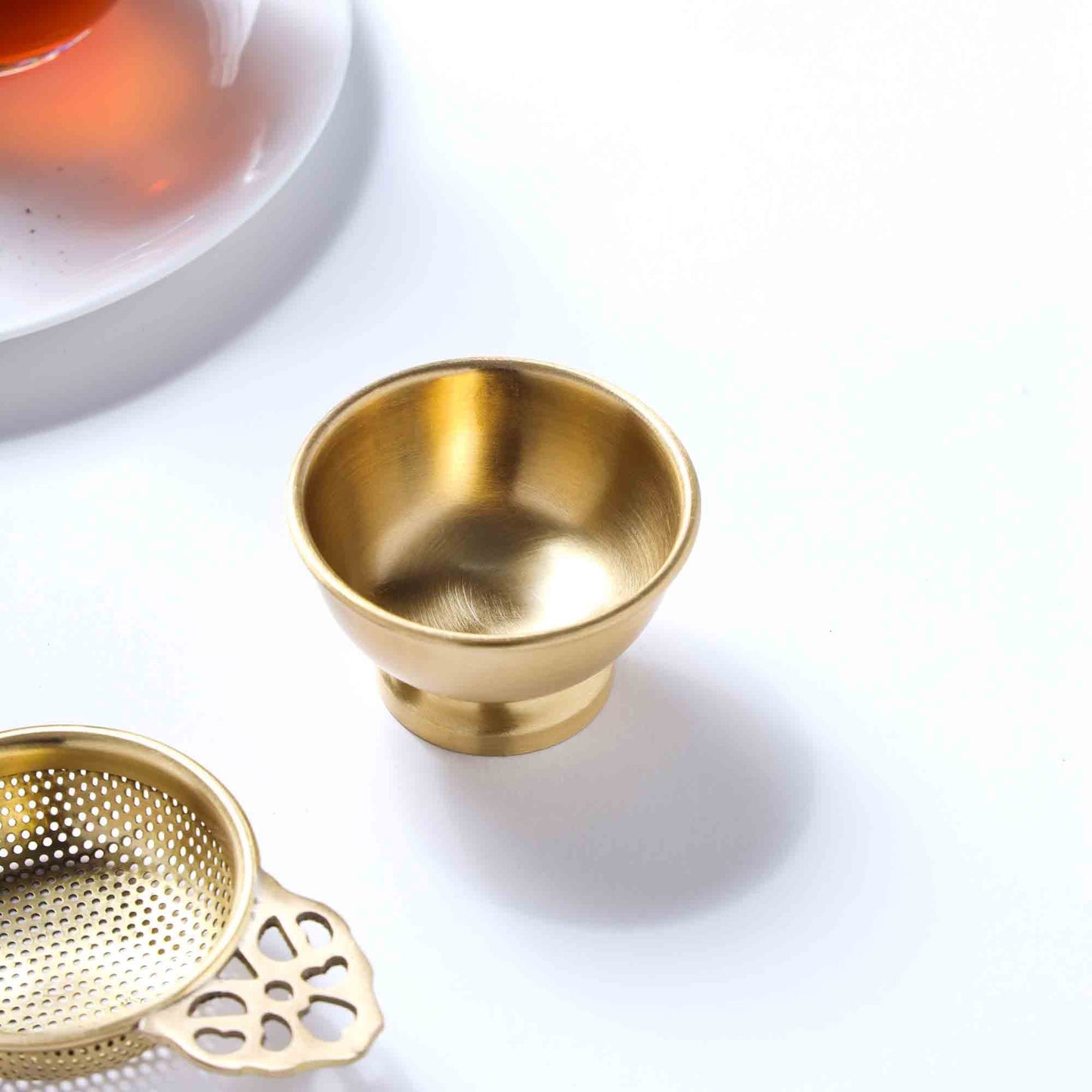 Handmade Brass Double Leaf Tea Strainer with Bowl – 1.5 Inch | Traditional Kitchen Tool – Image 2
