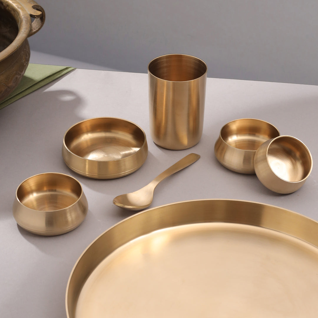 Brass Matte Thali / Ayurvedic Dinner Set – 7 Pieces (2 Kg) - Image 2