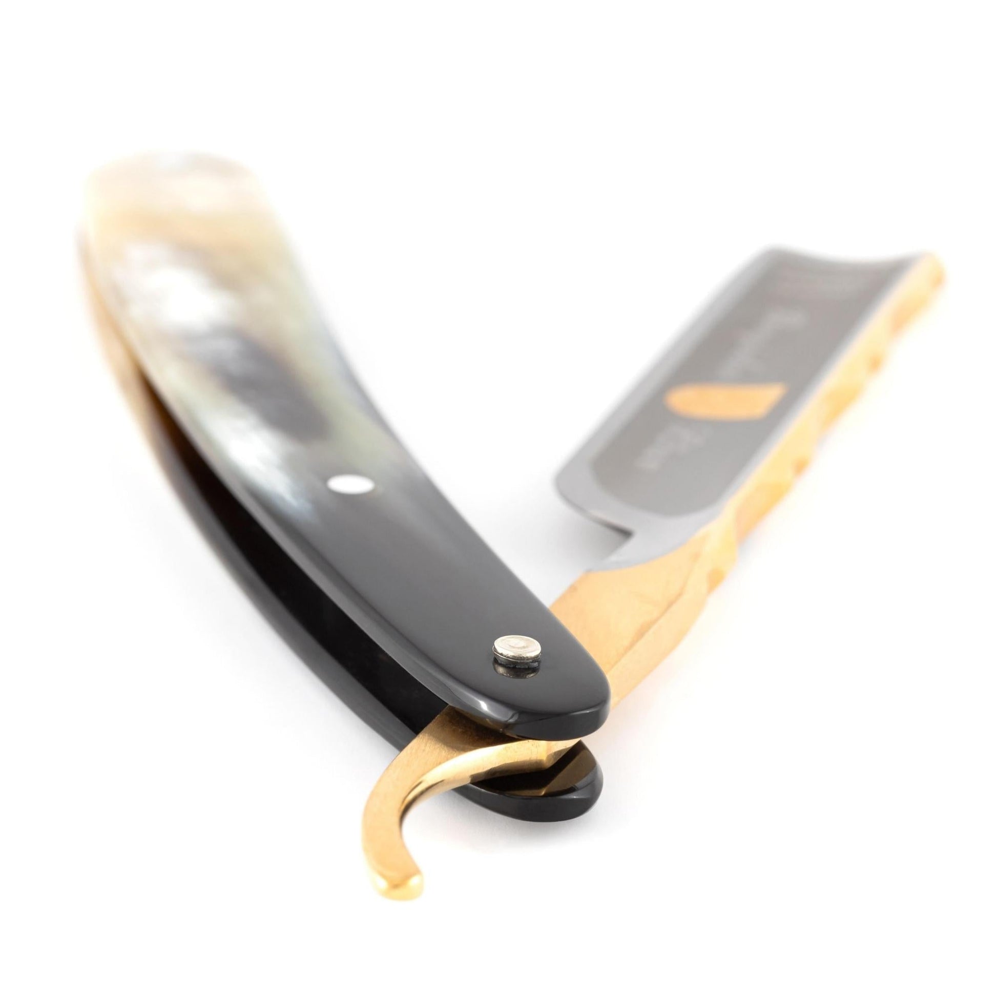 Dovo Straight Razor, "Bergischer Lowe" 5/8", Carbon Steel, Full Hollow Grind, Horn Handle - Image 3