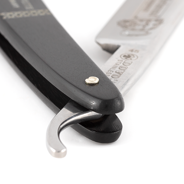 Dovo Straight Razor, Ebony Barbarossa, 5/8" by Dovo - Straight Razor (View 4)