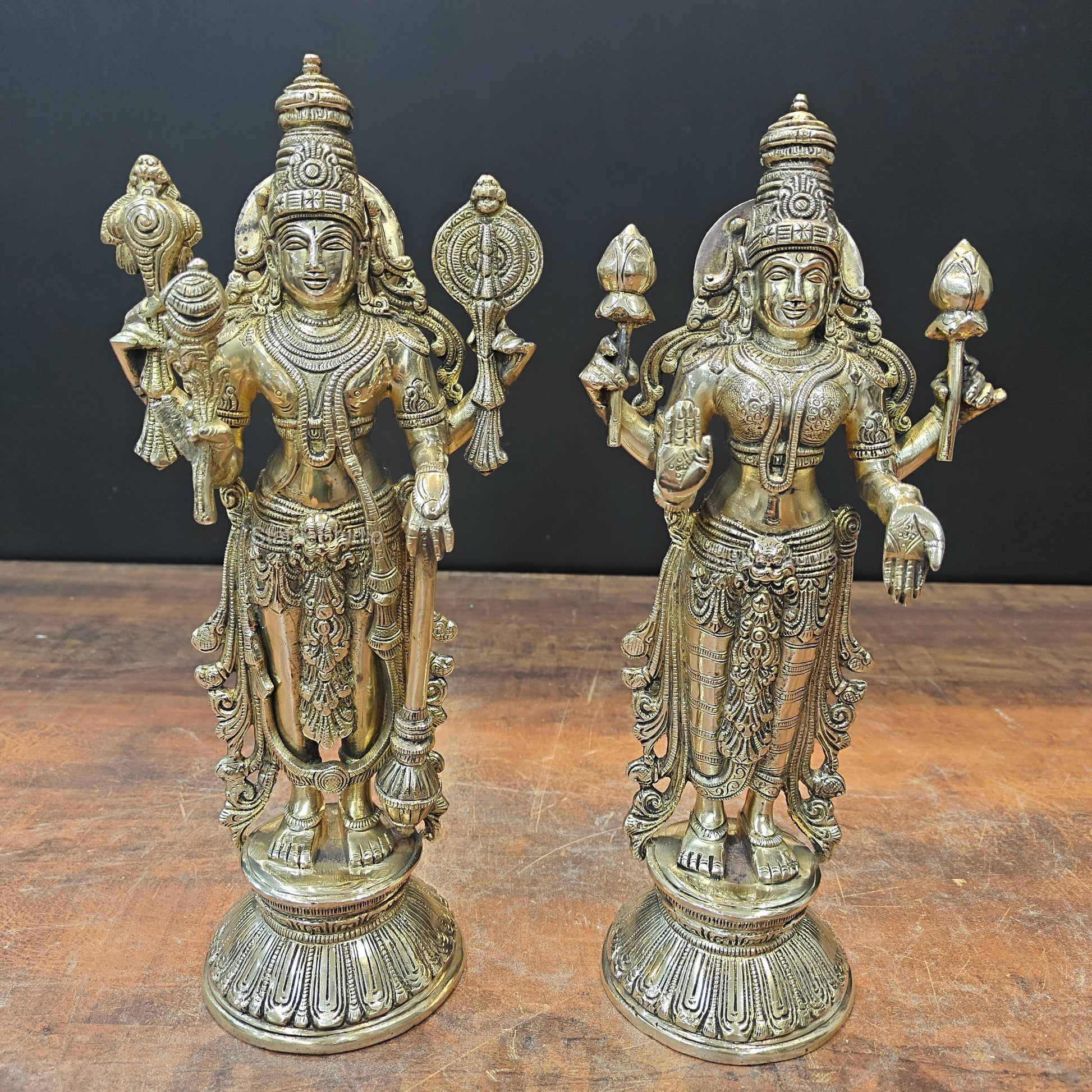 Brass Vishnu Lakshmi Idol For Home Temple Decor 12 Inch - Image 4