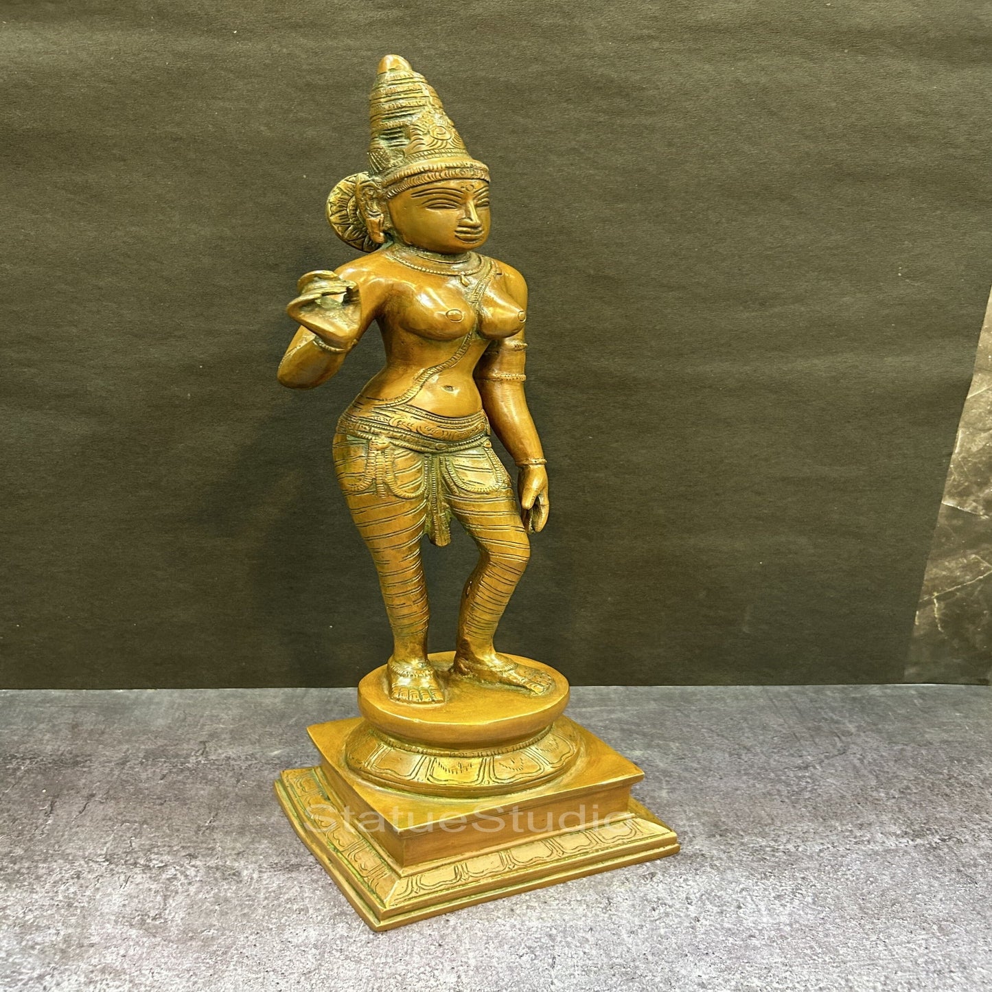Brass Standing Parvati Uma Devi Idol Copper Patina Finish For Home Decor 1.5 Feet