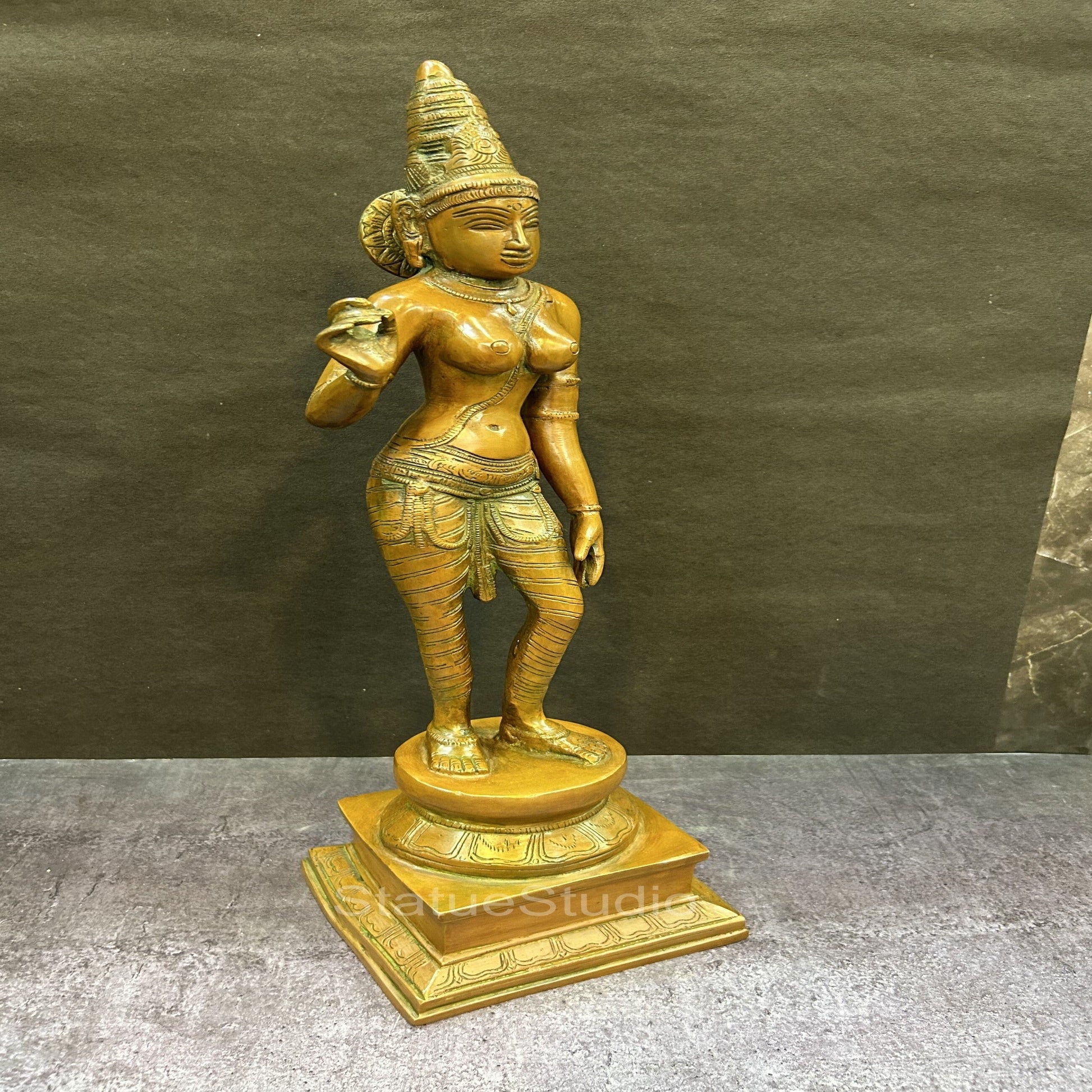 Brass Standing Parvati Uma Devi Idol Copper Patina Finish For Home Decor 1.5 Feet - Image 3