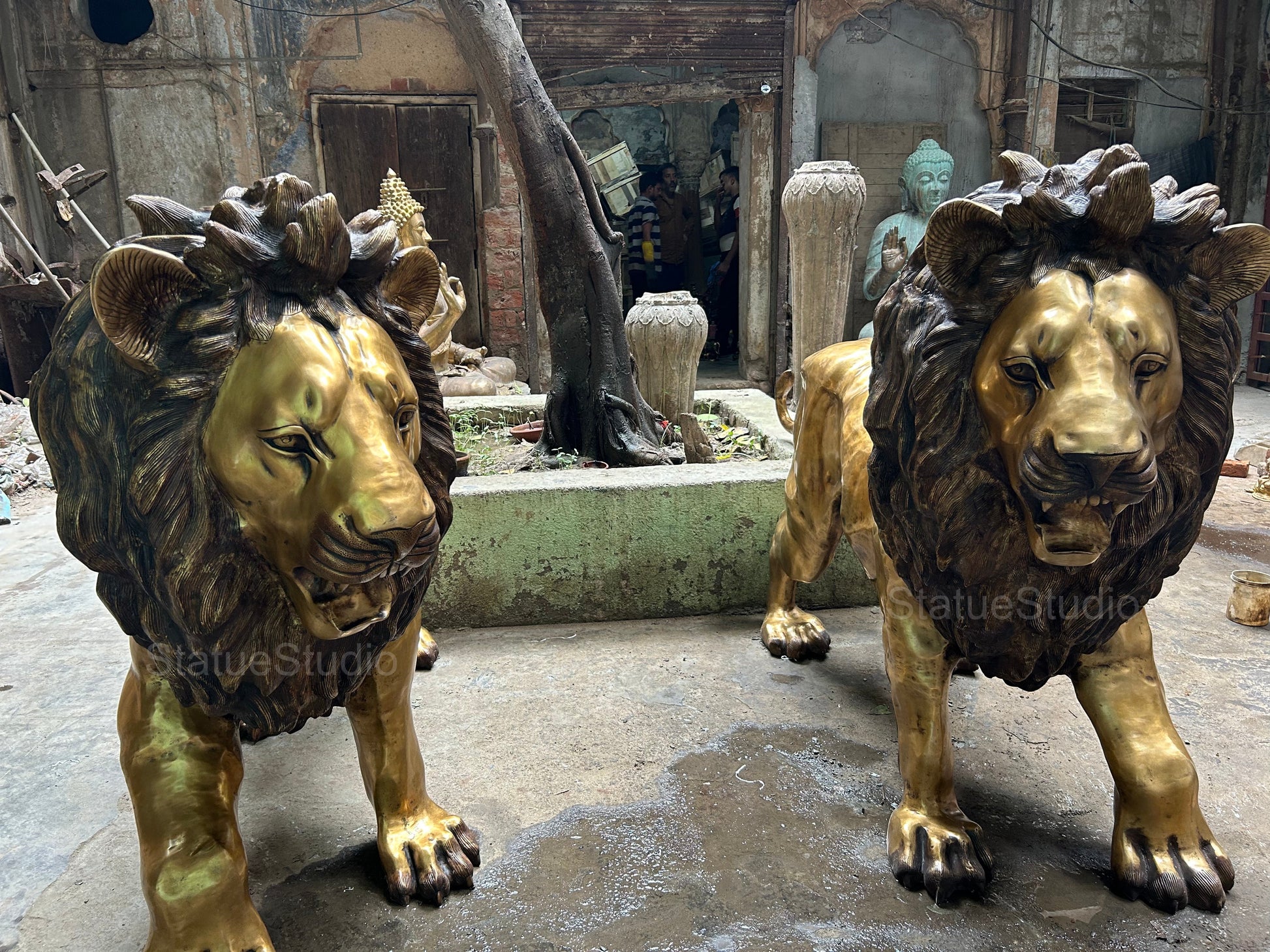 Brass Lion Pair Statue Big Life Size Figure For Home Garden Decor 4 Feet Tall - Image 2