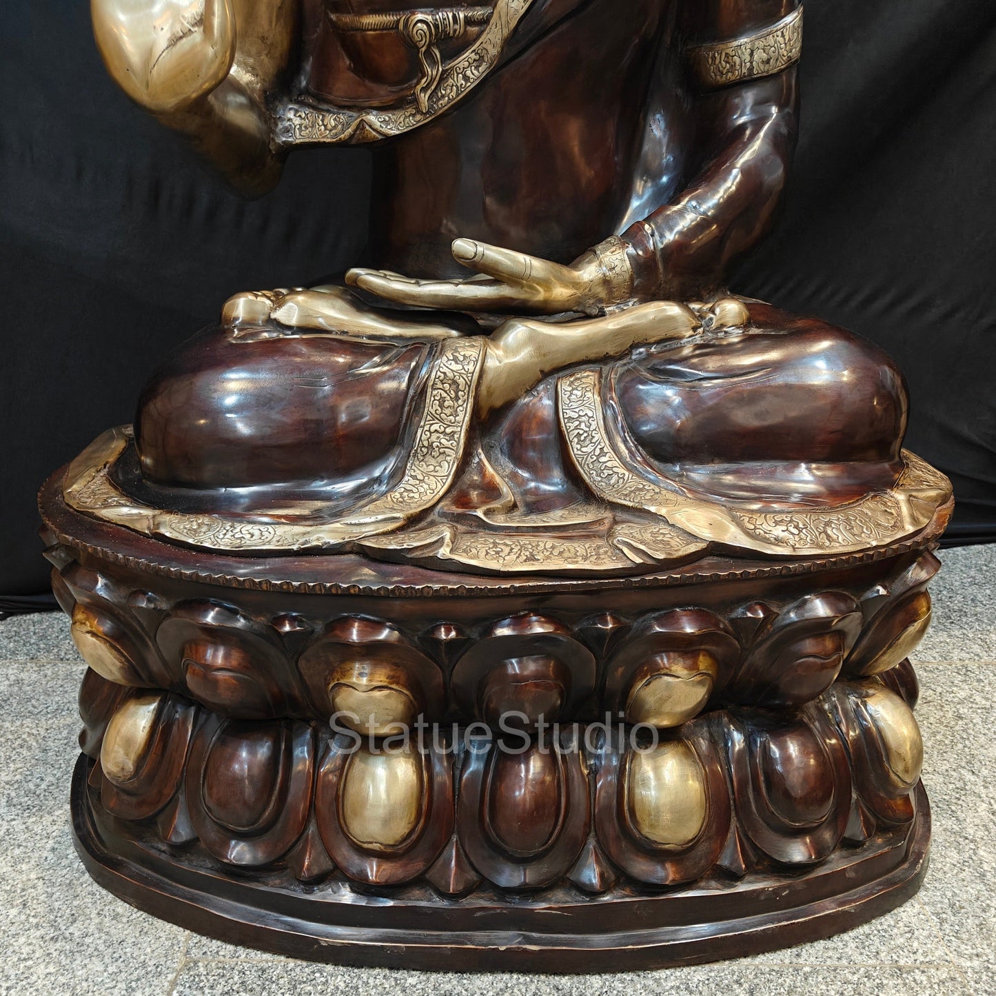 Brass Large Blessing Buddha Statue Antique Finish For Home Decor 4 Feet