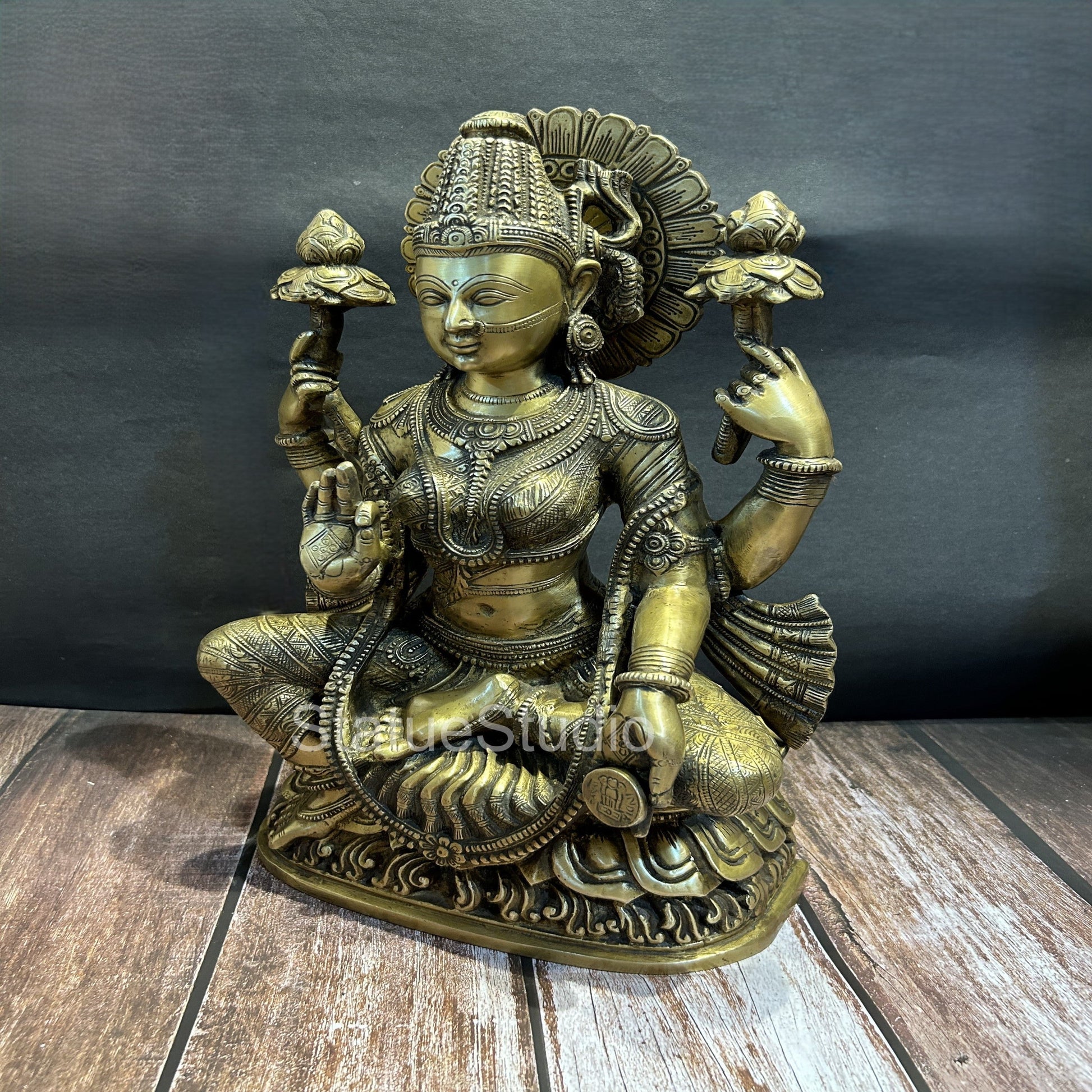 Brass Goddess Lakshmi Idol Antique Finish For Home Decor Lucky Gift 1.5 Feet - Image 2