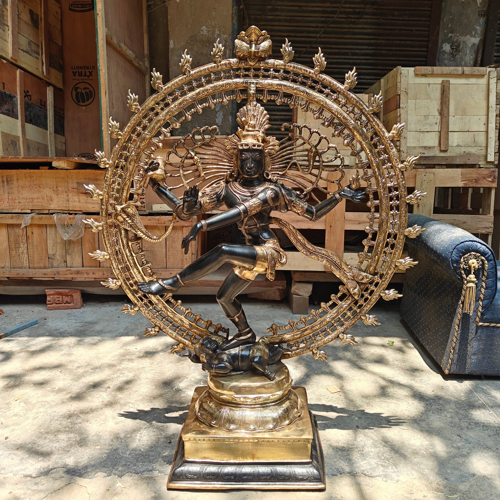 Brass Large Nataraja Statue Showpiece For Home Decor 4 Feet - Image 17