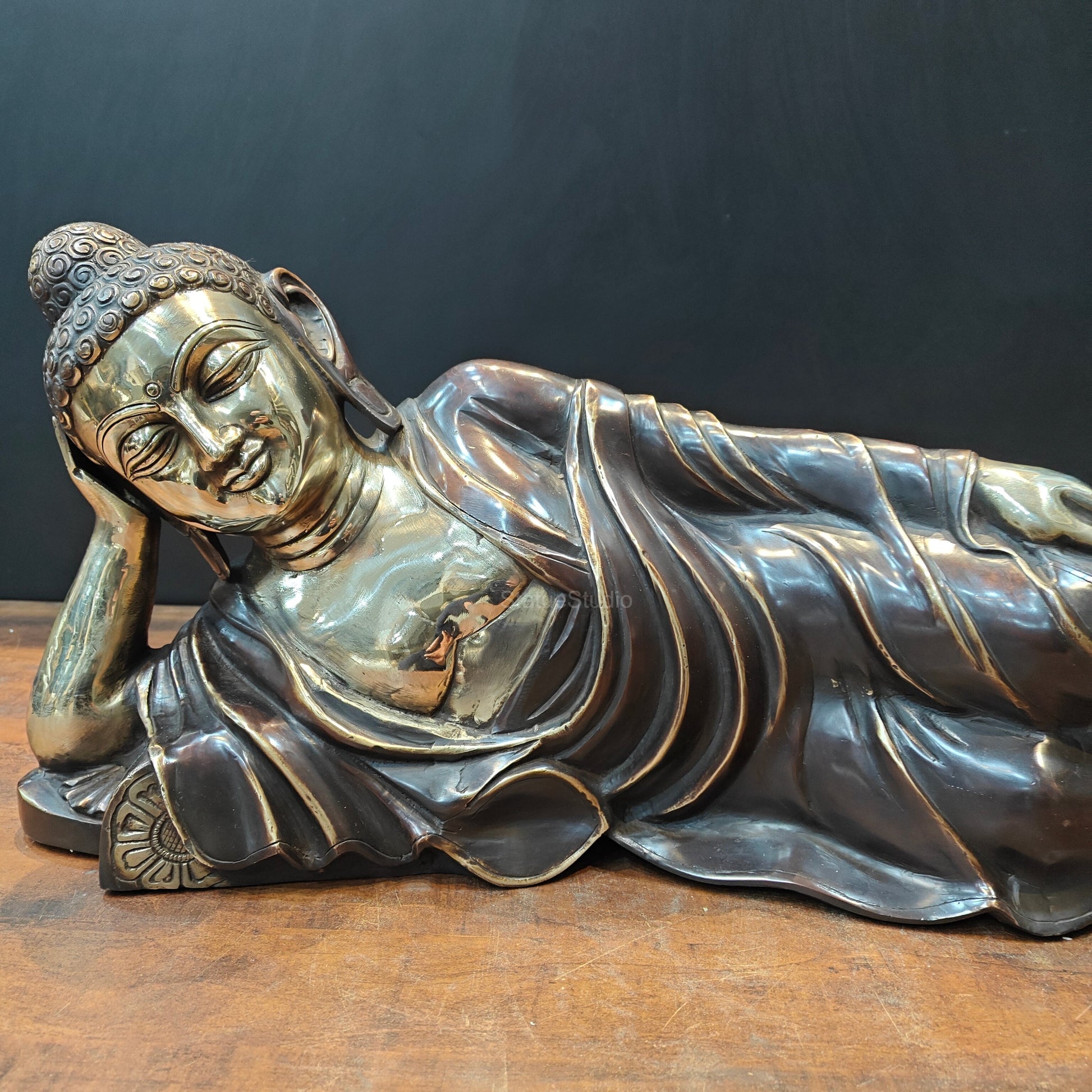Brass Sleeping Buddha Statue Antique Finish For Home Decor 2.5 Feet - Image 2