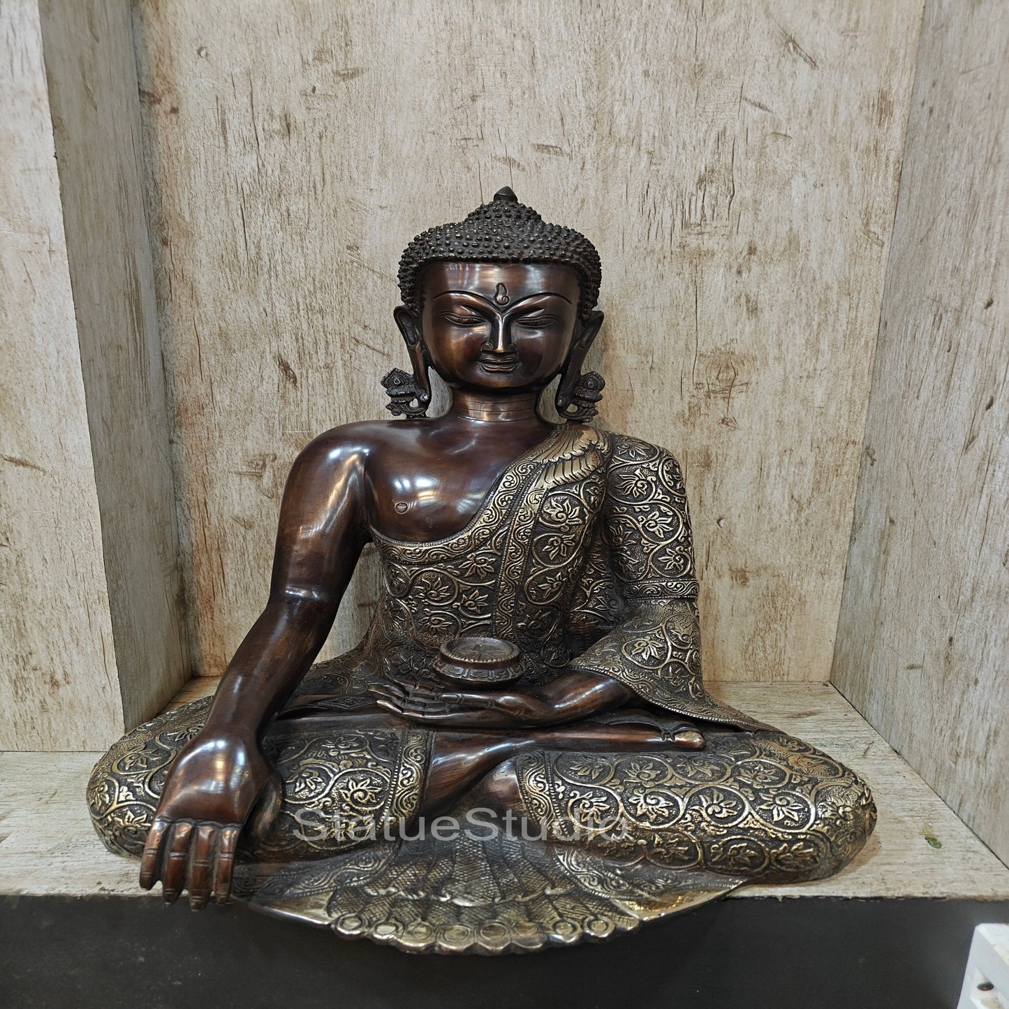 Brass Buddha Statue Earth Touching Mudra Antioque Finish 1.5 Feet