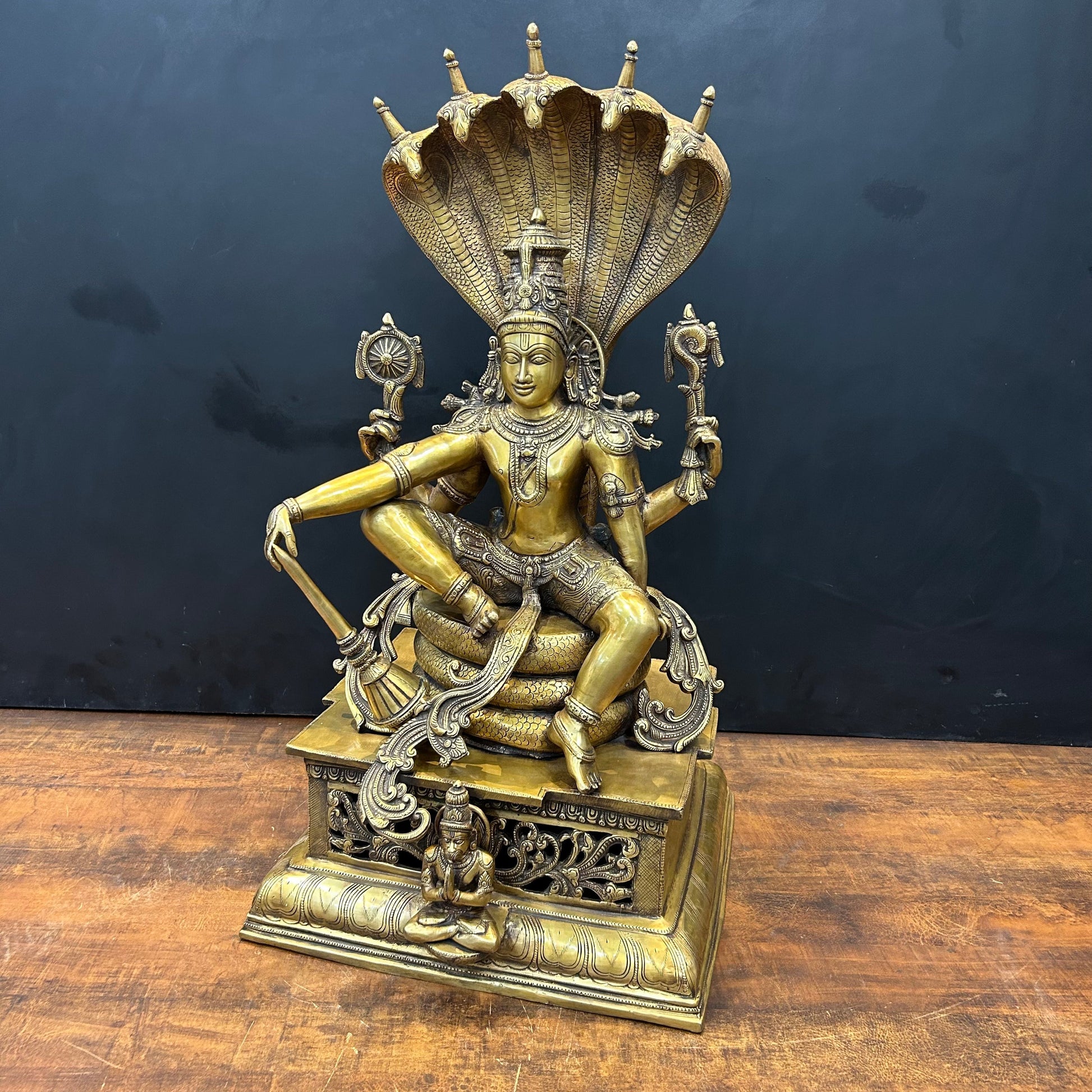Brass Large Exclusive Vishnu Shri Hari Narayanan Idol 2.5 Feet - Image 5