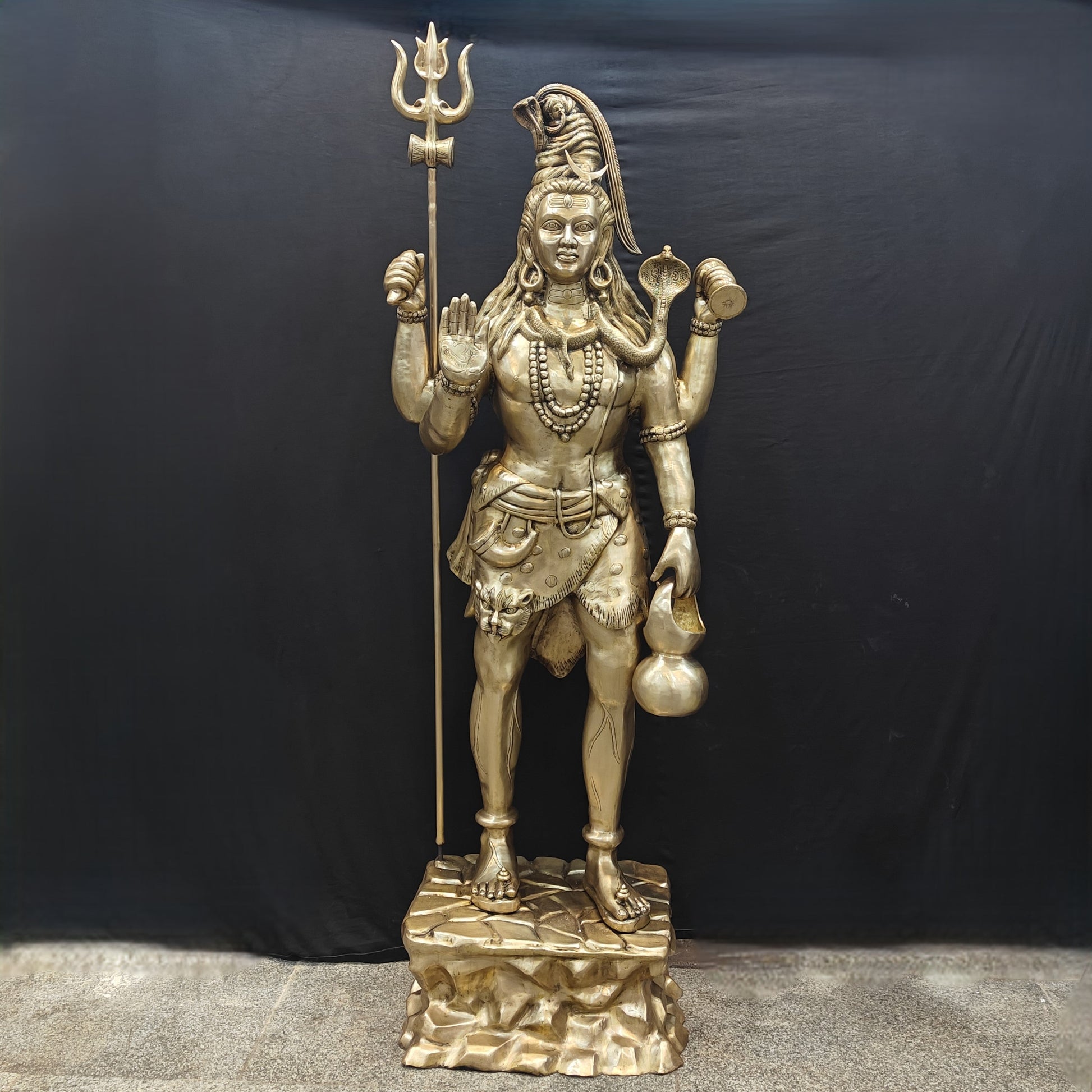 Brass Large Majestic Standing Lord Shiva Statue 7 Feet - Image 7