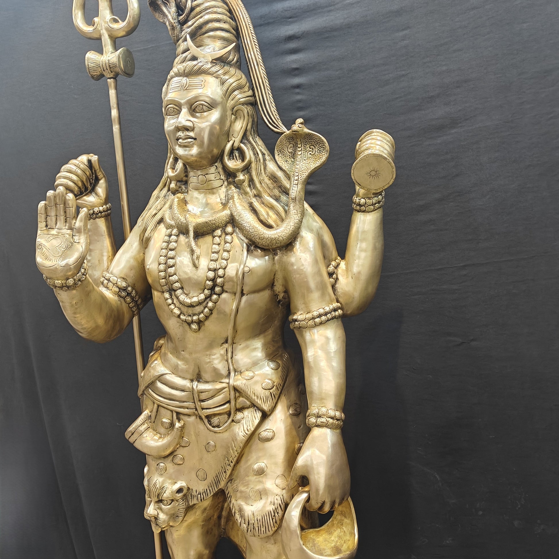 Brass Large Majestic Standing Lord Shiva Statue 7 Feet - Image 6