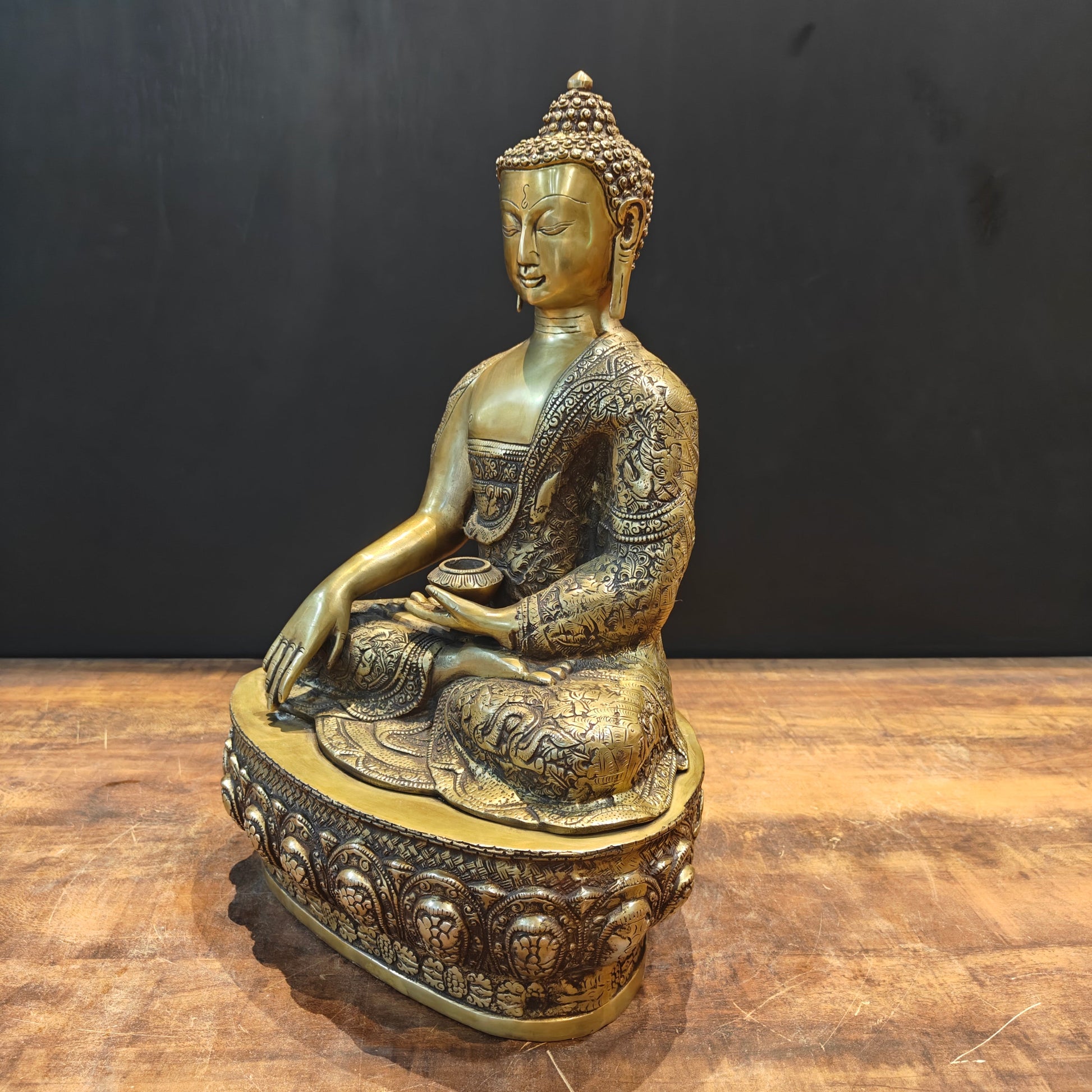 Brass Buddha Statue in Bhumisparsha Mudra 2 Feet - Image 5