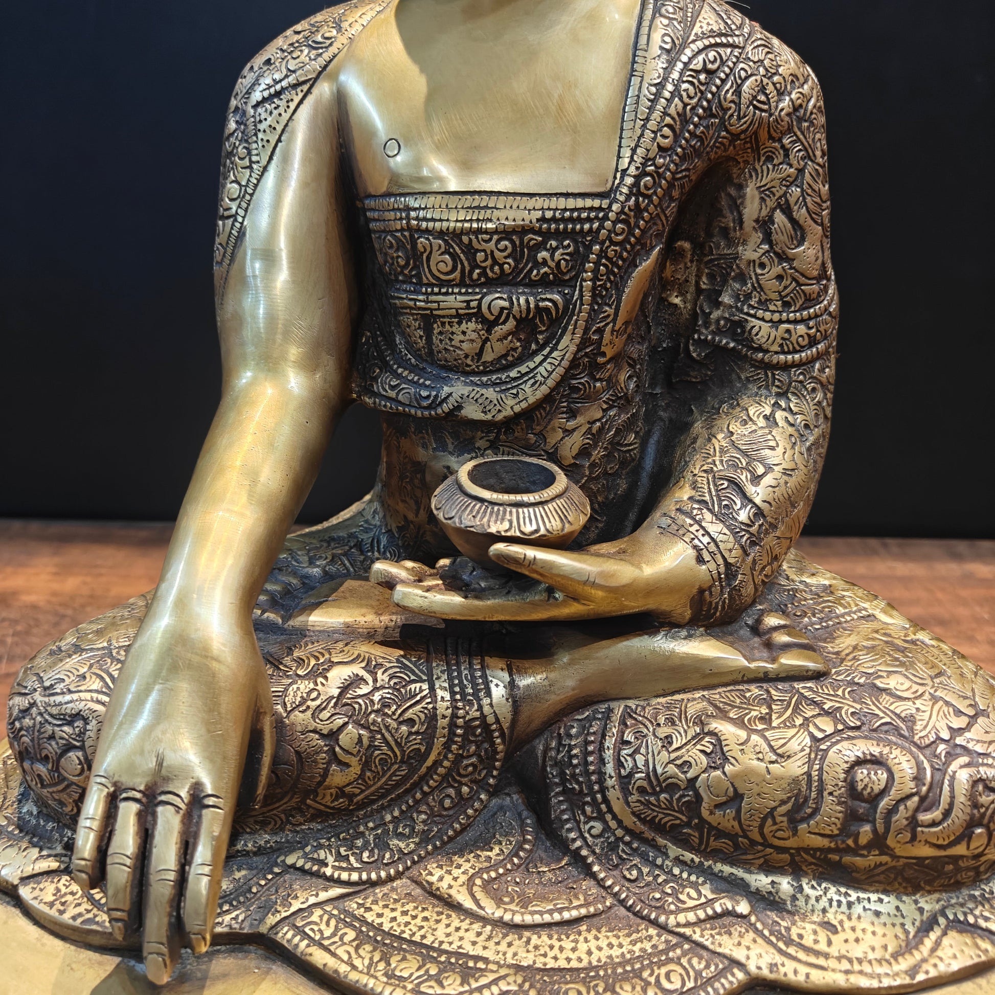 Brass Buddha Statue in Bhumisparsha Mudra 2 Feet - Image 8