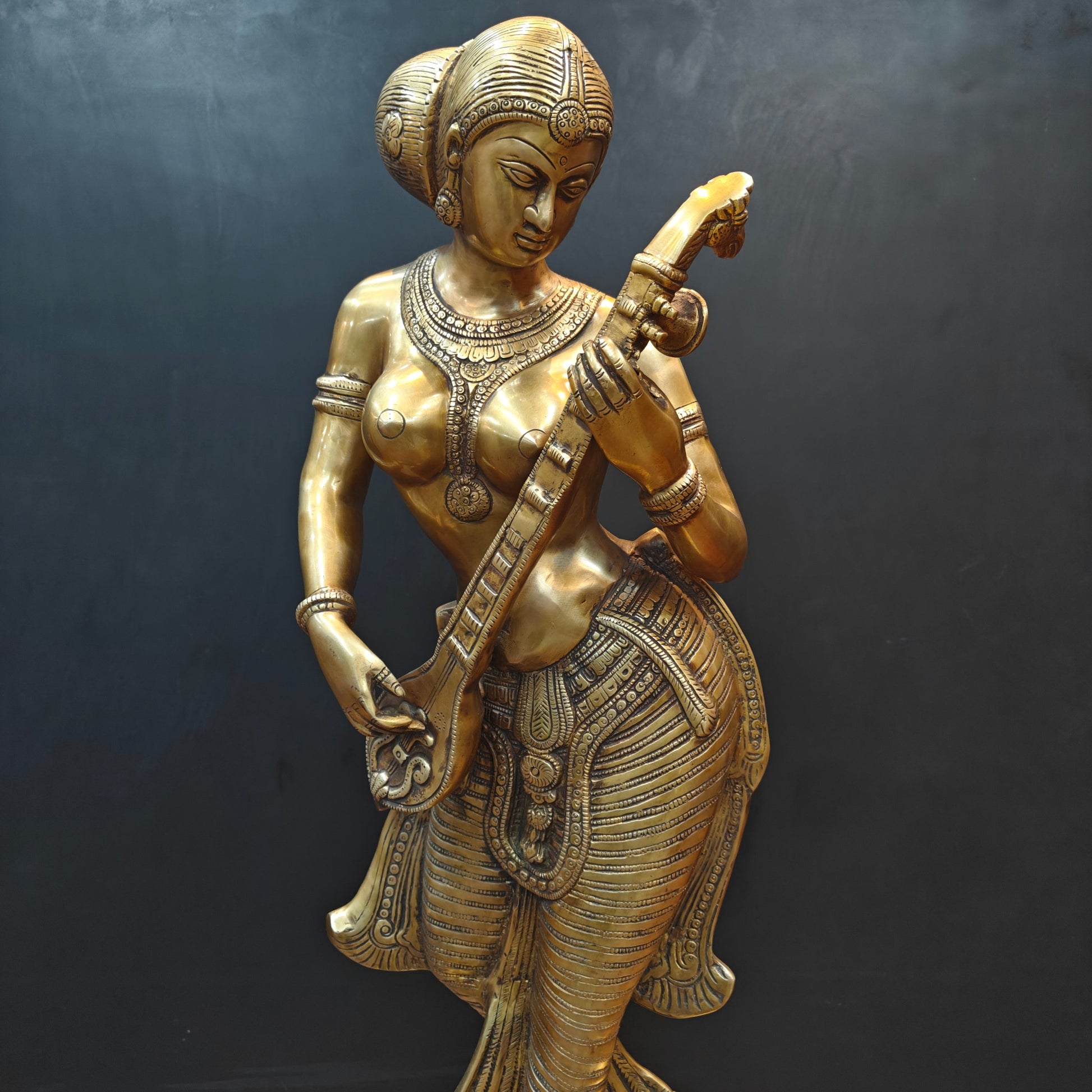 Brass Large Size Standing Goddess Saraswati Idol 3 Feet - Image 4