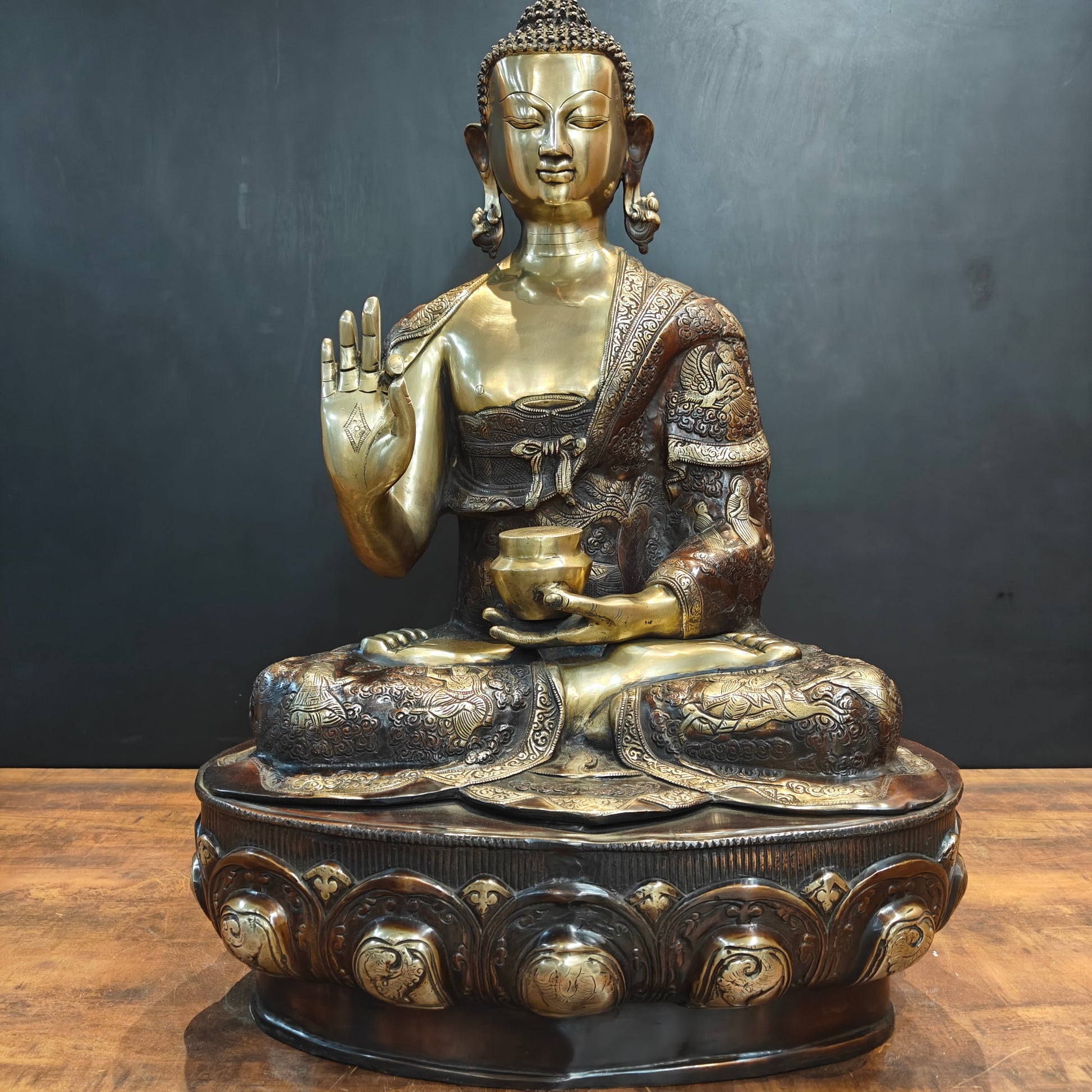 Brass Buddha Statue Lifestory Aashirwaad Mudra 33 Inch - Image 5