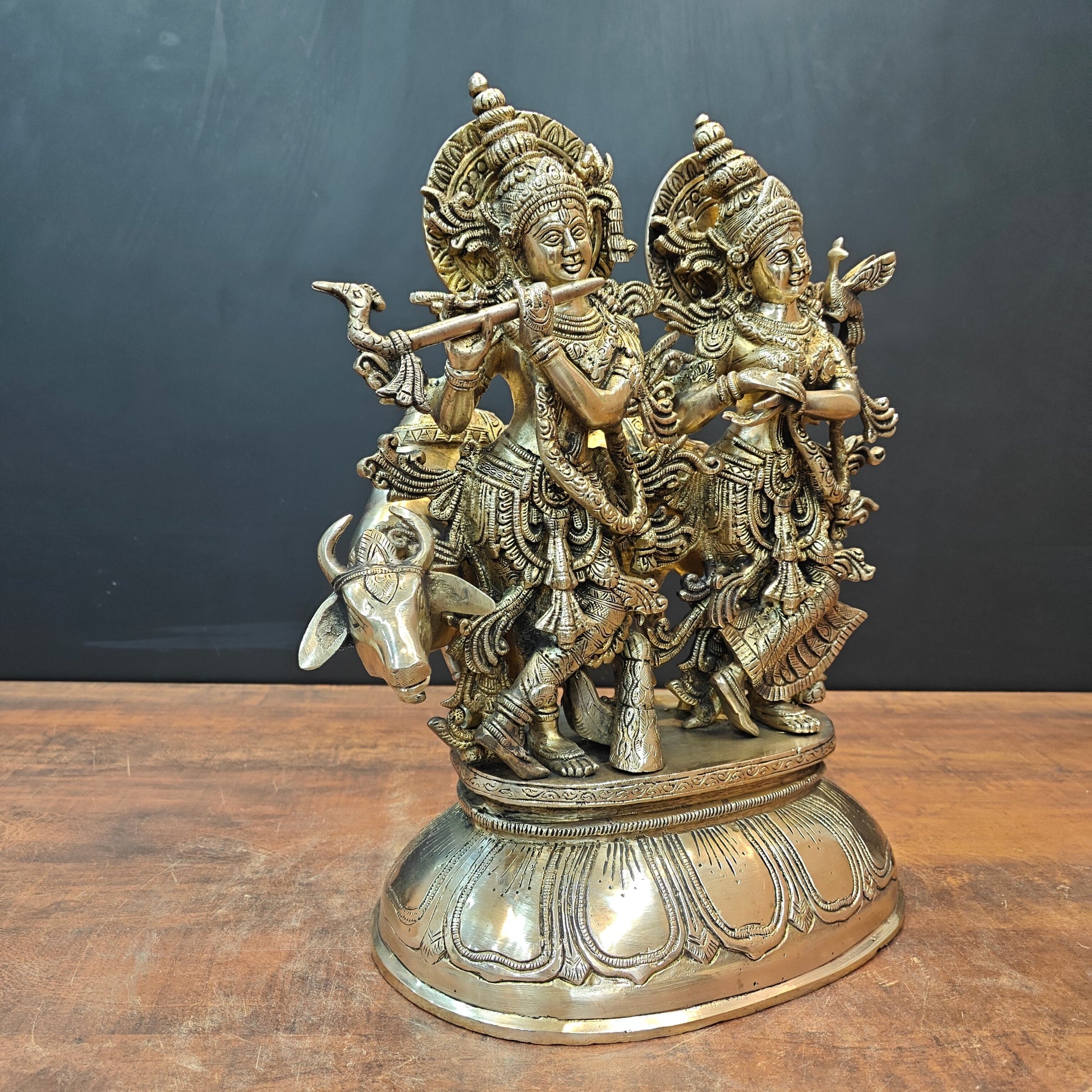 Brass Superfine Radha Krishna Idol with Cow 17 Inch - Image 5