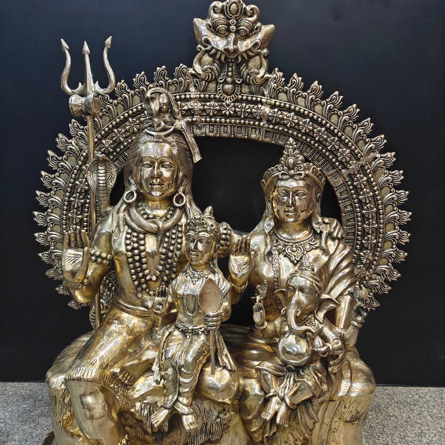 Brass Large Size The Complete Shiva Parivar Idol 45 Inches