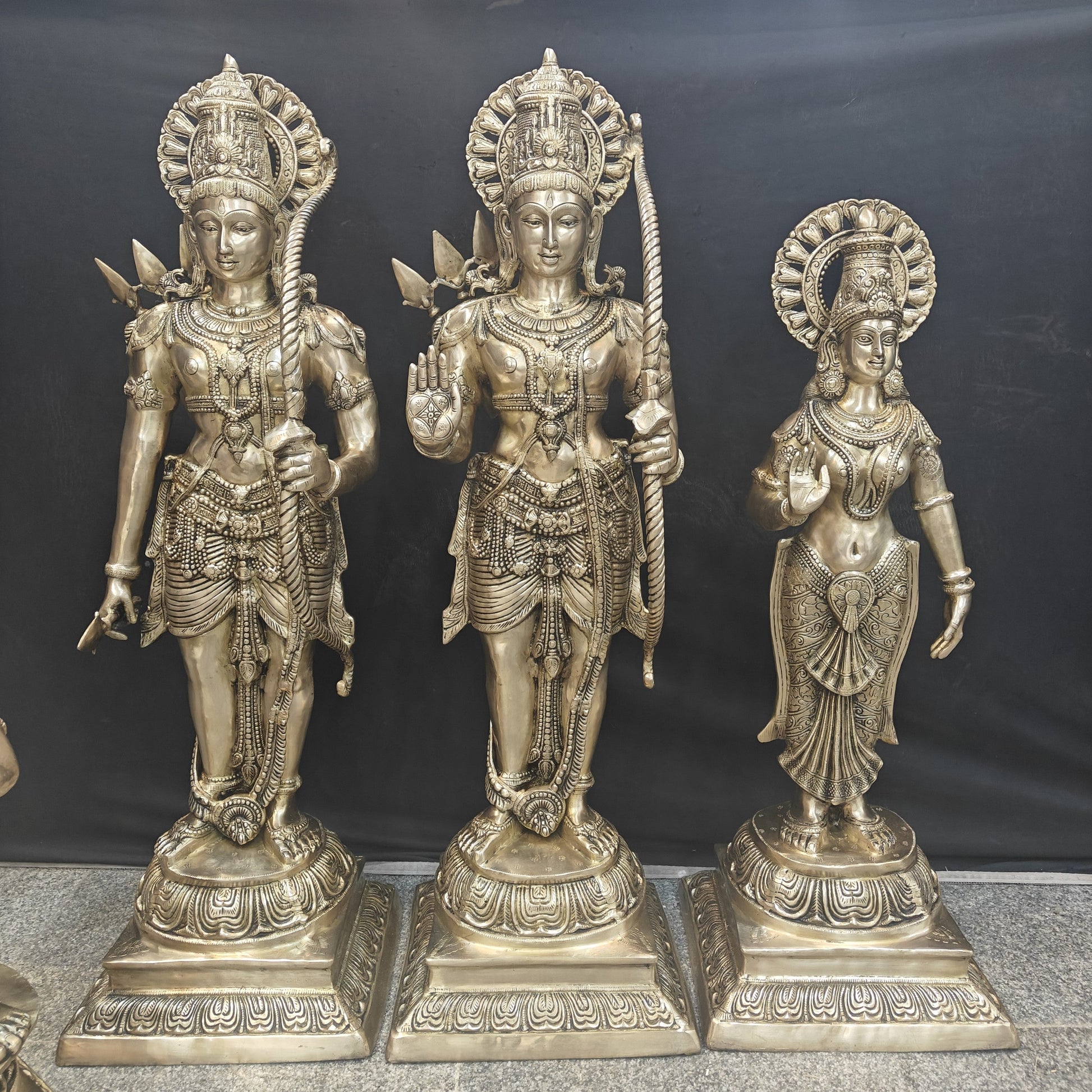 Brass Large Magnificent Lord Rama Darbar Idols 3.5 Feet - Image 7