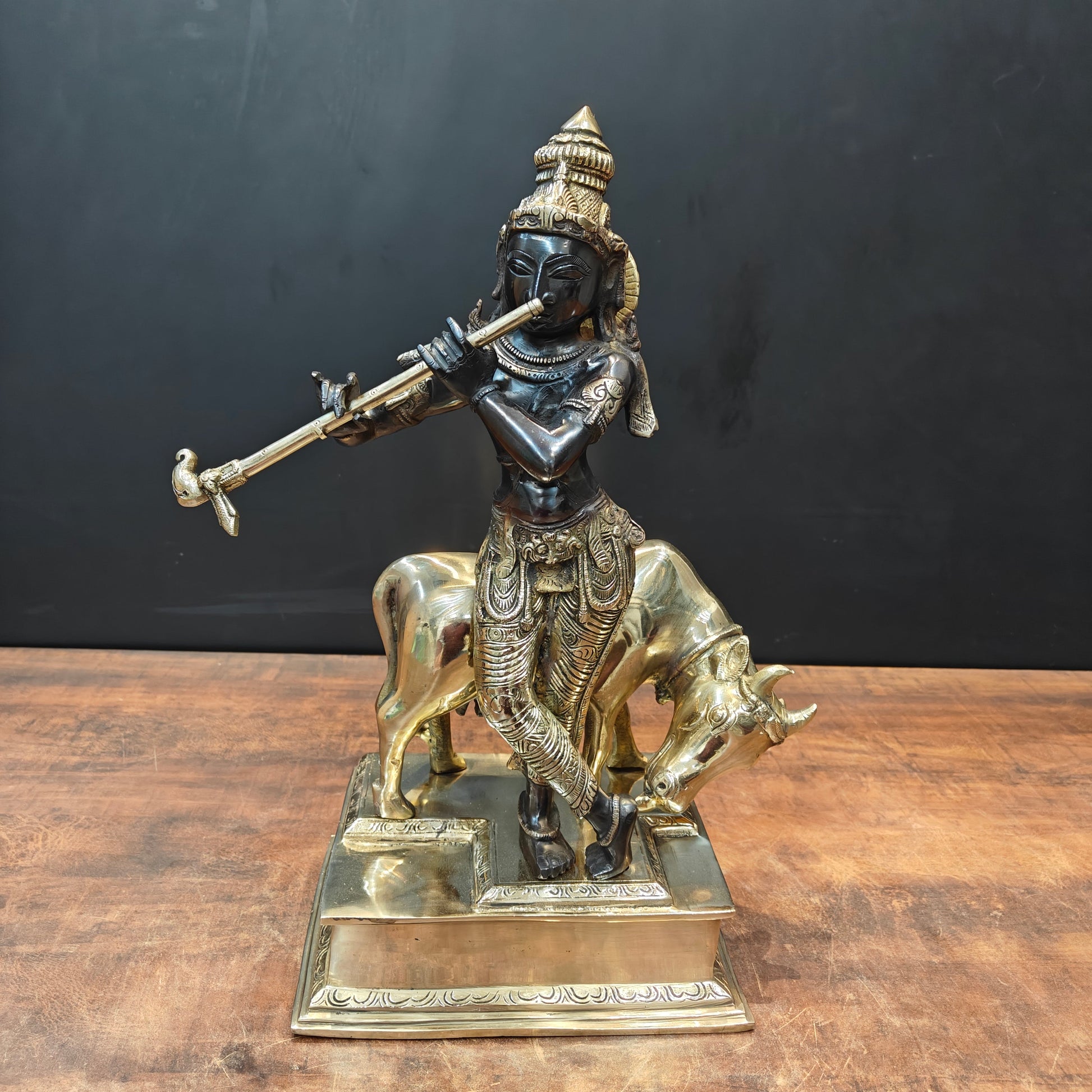 Brass Krishna Statue With Cow Black Gold Finish 1.5 Feet - Image 3
