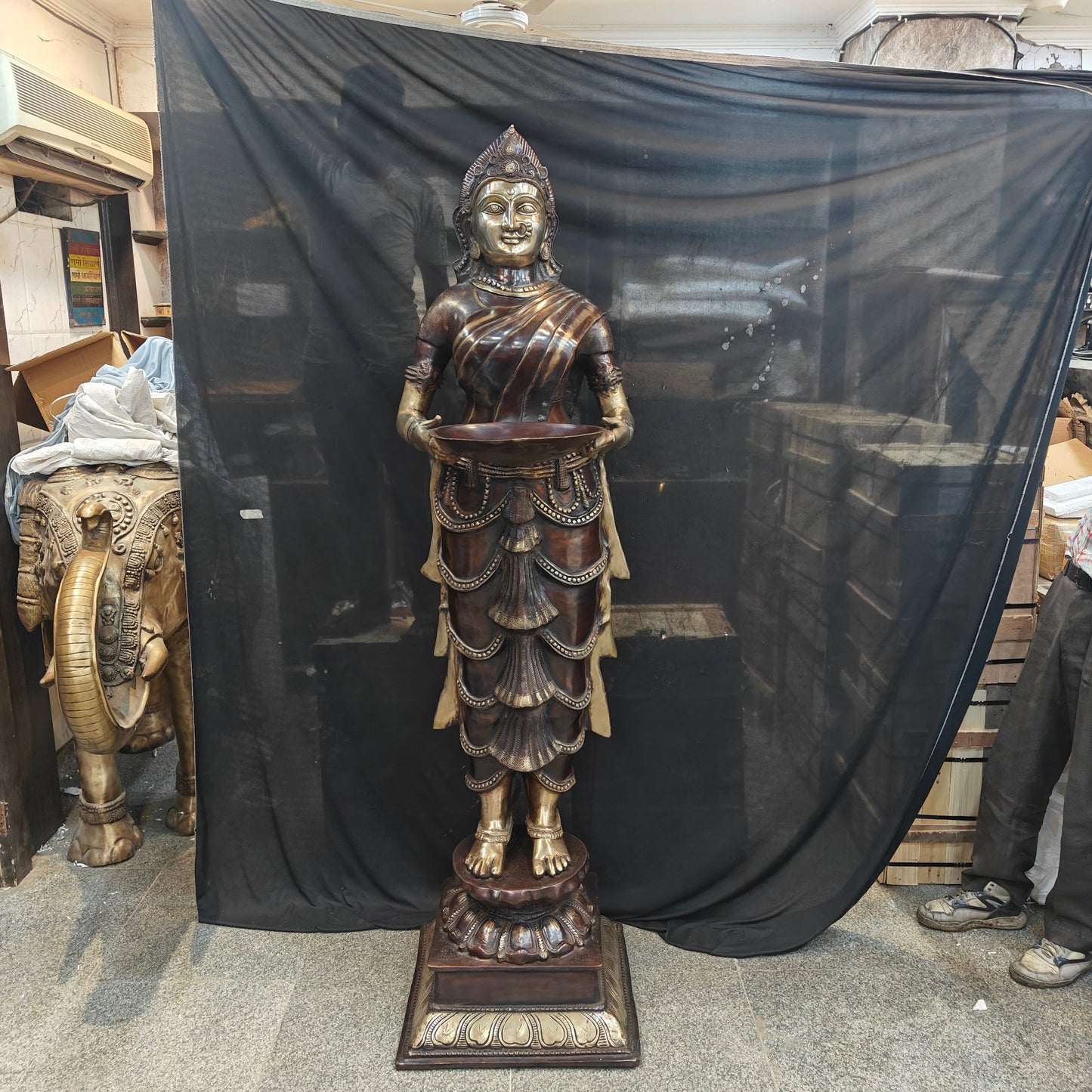 Brass Large Deep Lady Statue Deeplakshmi Sculpture 81 Inches