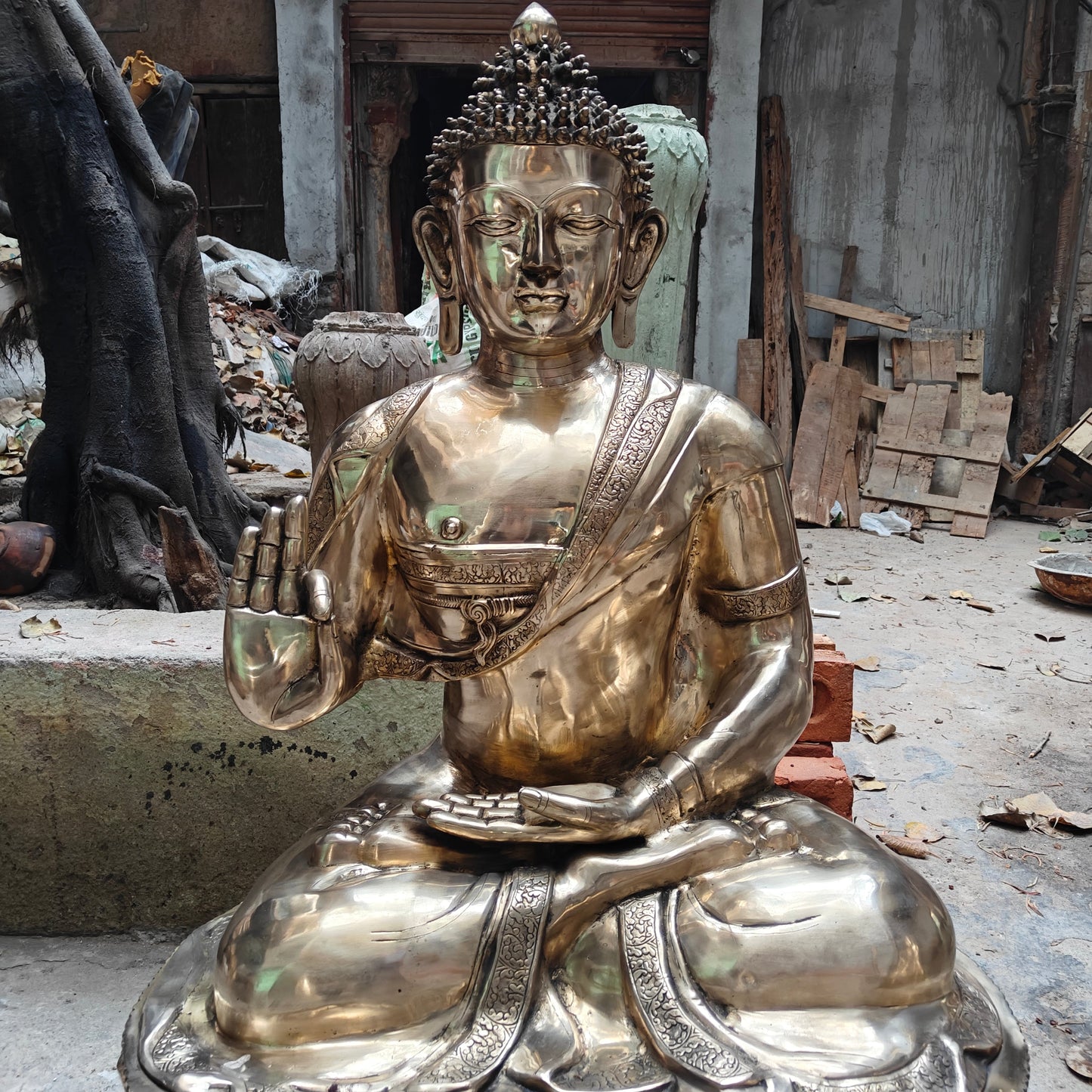 Brass Large Blessing Buddha Statue For Decor Showpiece 4 Feet